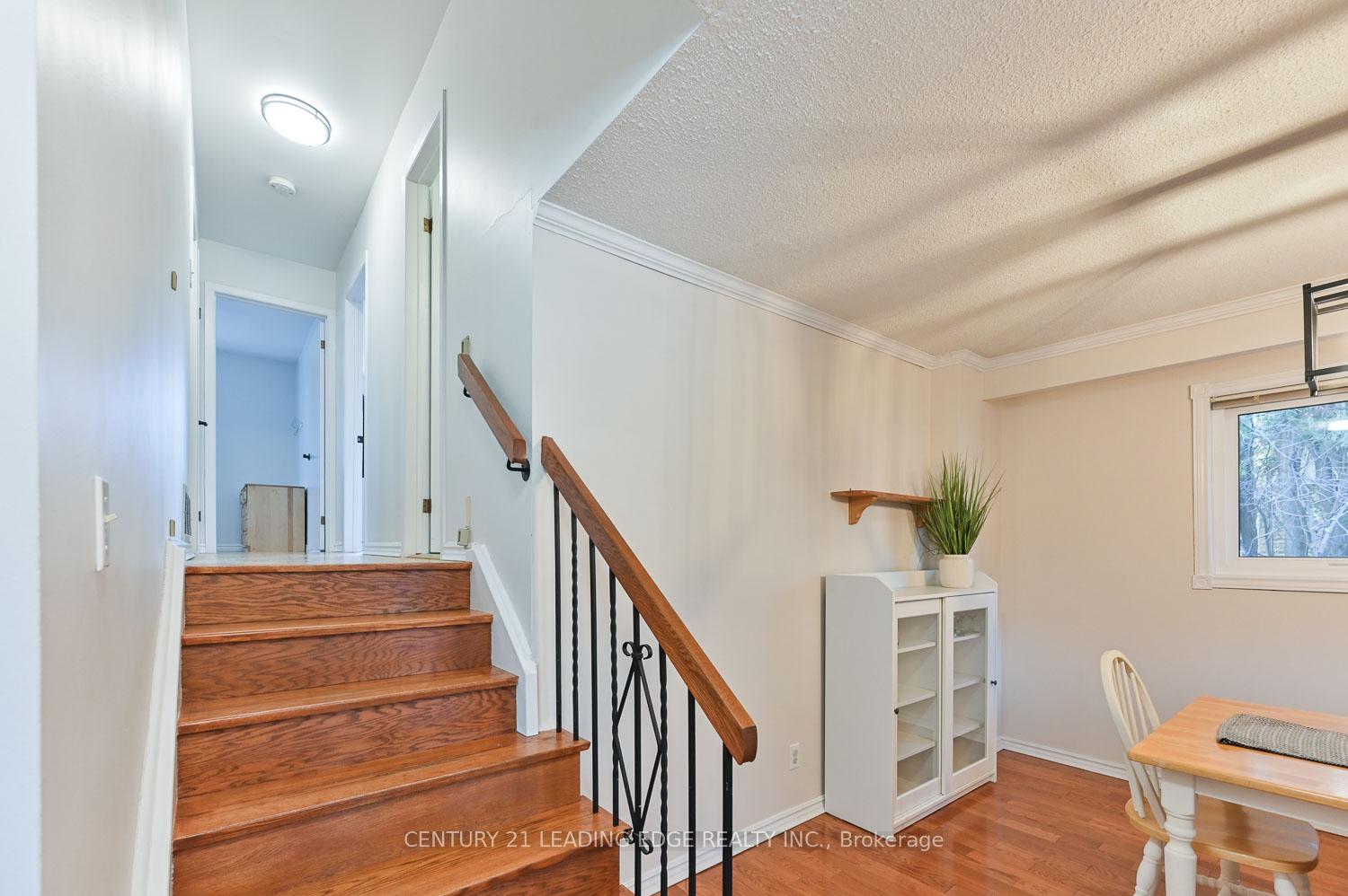 Photo 18 of 8 Sir Brandiles Place, Markham, Markham Village — HOMEH