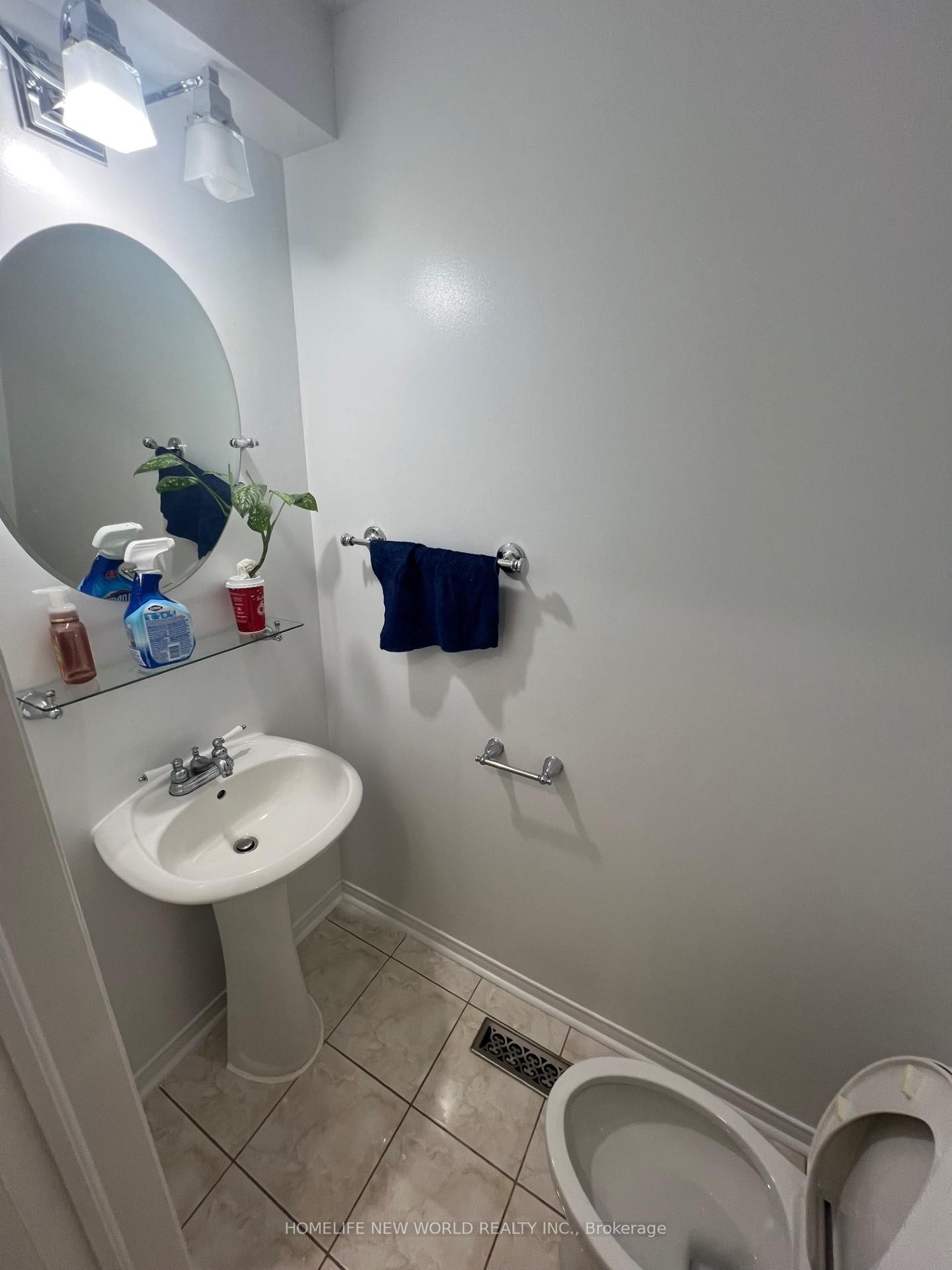 Photo 6 of 131 Ferncliffe Crescent, Markham, Cedarwood — HOMEH