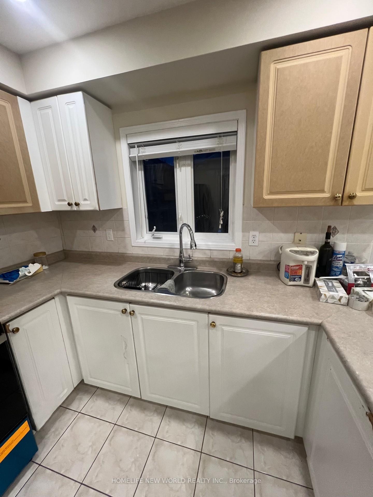 Photo 13 of 131 Ferncliffe Crescent, Markham, Cedarwood — HOMEH