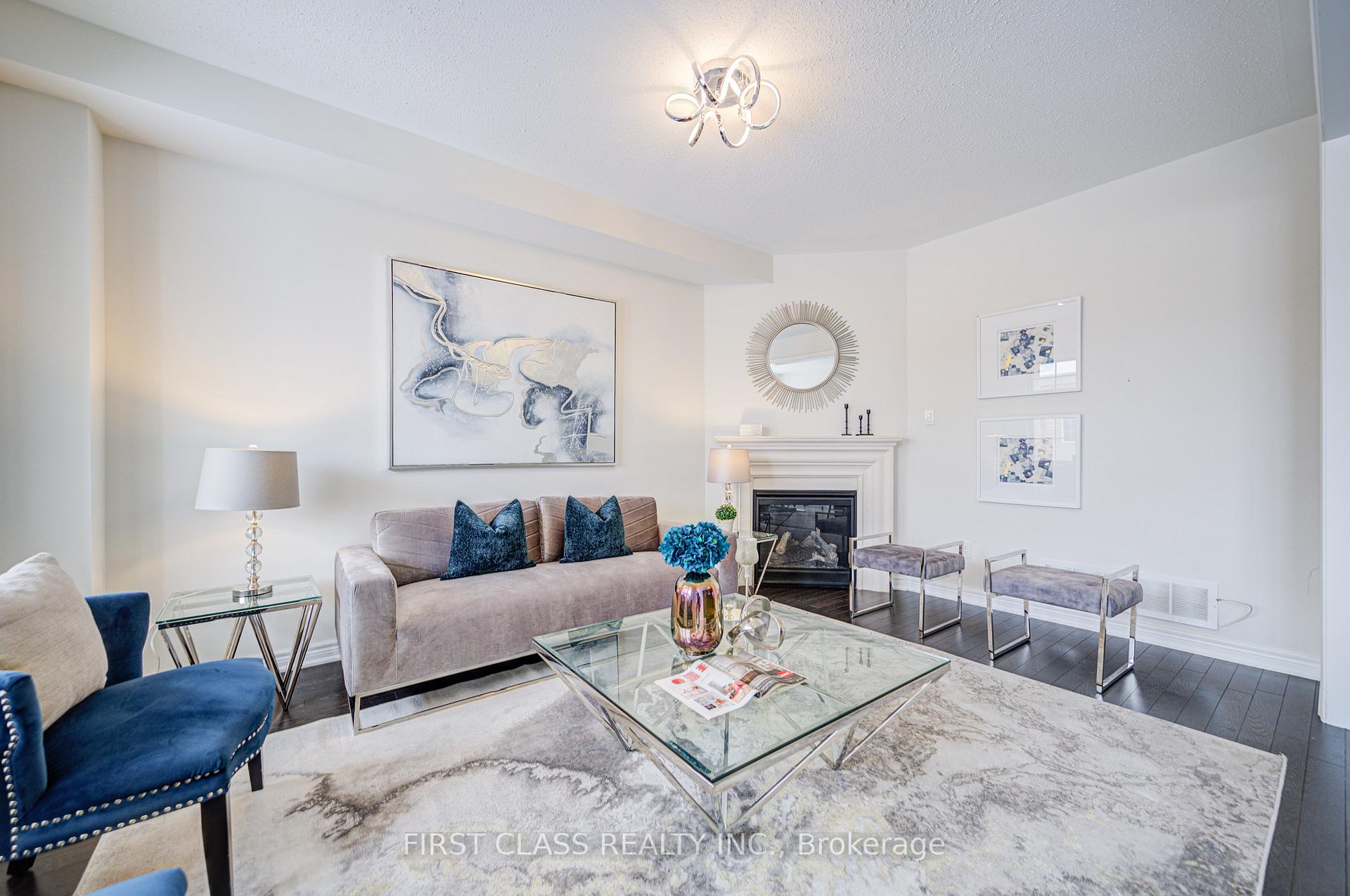 Photo 2 of 9 Gordon Landon Drive, Markham, Cornell — HOMEH