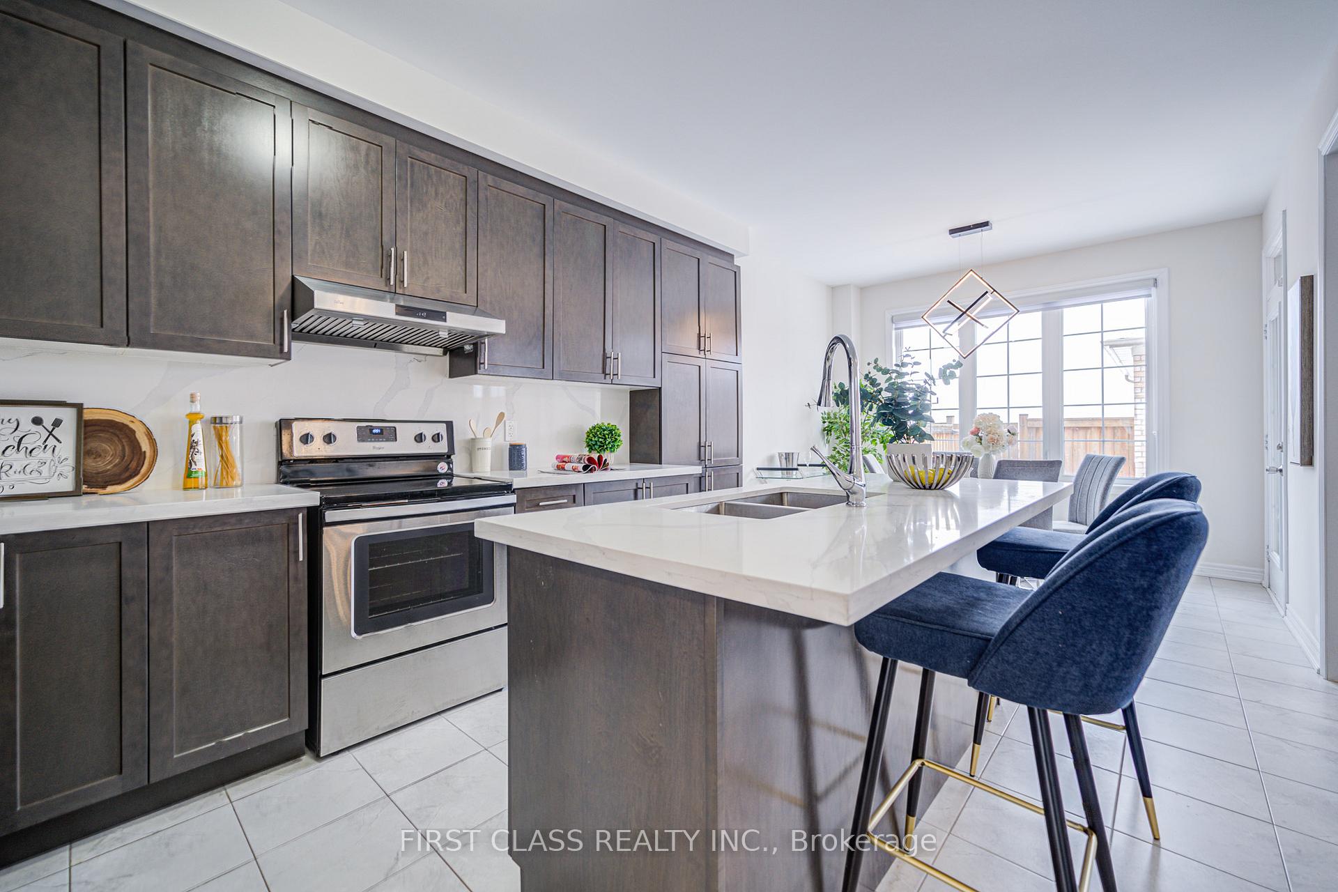 Photo 16 of 9 Gordon Landon Drive, Markham, Cornell — HOMEH