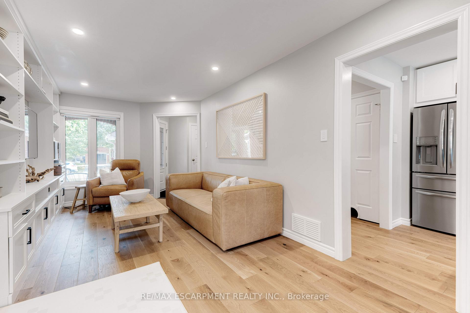 Photo 6 of 19 Wakefield Lane, Hamilton, Waterdown — HOMEH