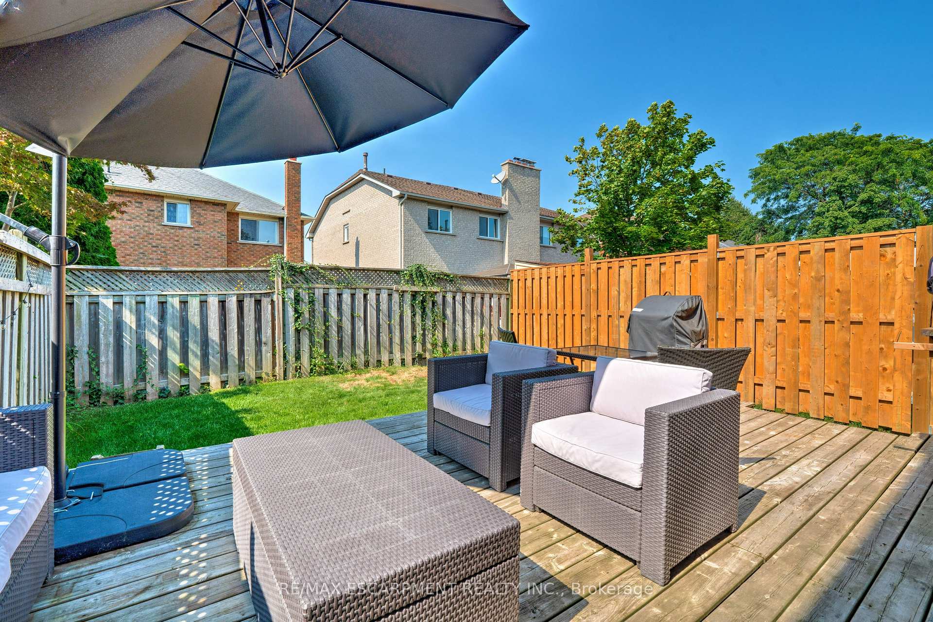 Photo 31 of 19 Wakefield Lane, Hamilton, Waterdown — HOMEH