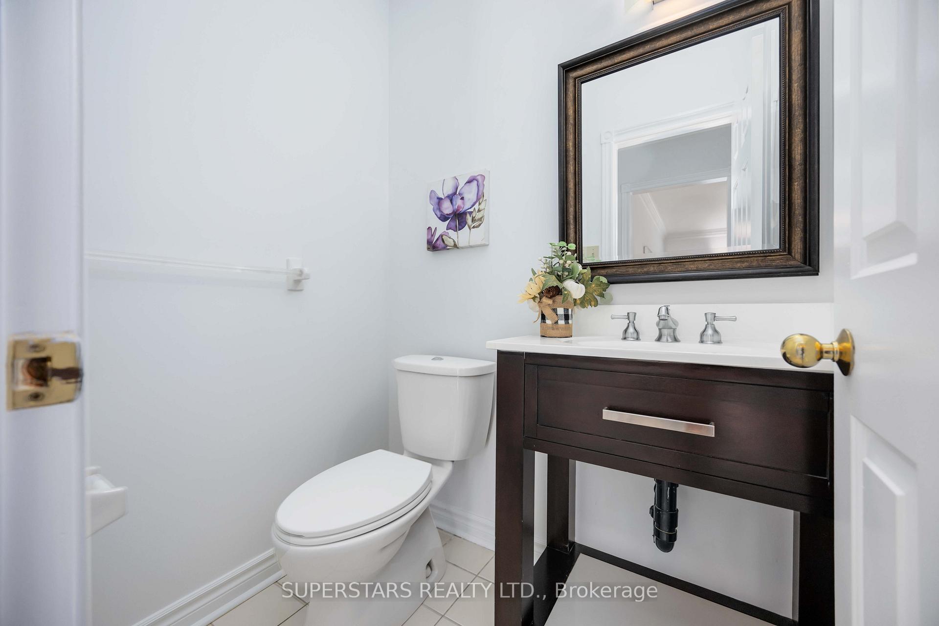 Photo 7 of 50 Vasselle Crescent, Markham, Unionville — HOMEH