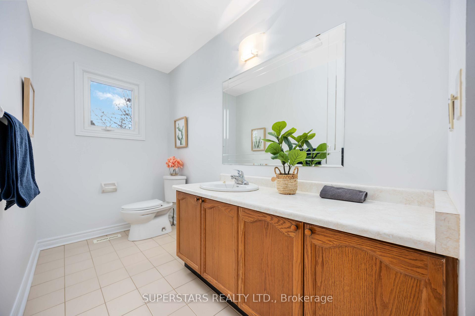 Photo 27 of 50 Vasselle Crescent, Markham, Unionville — HOMEH