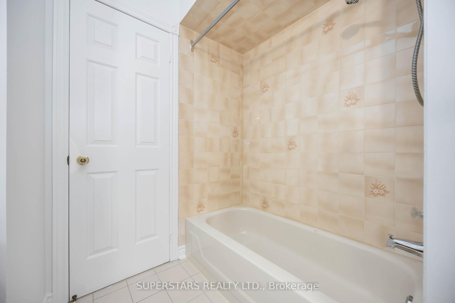 Photo 28 of 50 Vasselle Crescent, Markham, Unionville — HOMEH