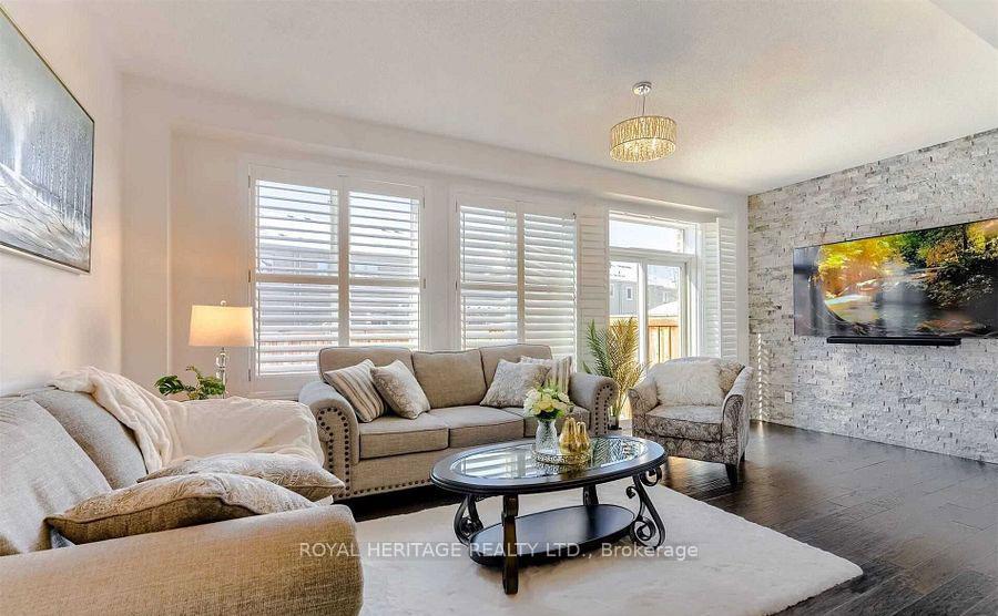 Photo 2 of 114 Hanson Crescent, Milton, Scott — HOMEH