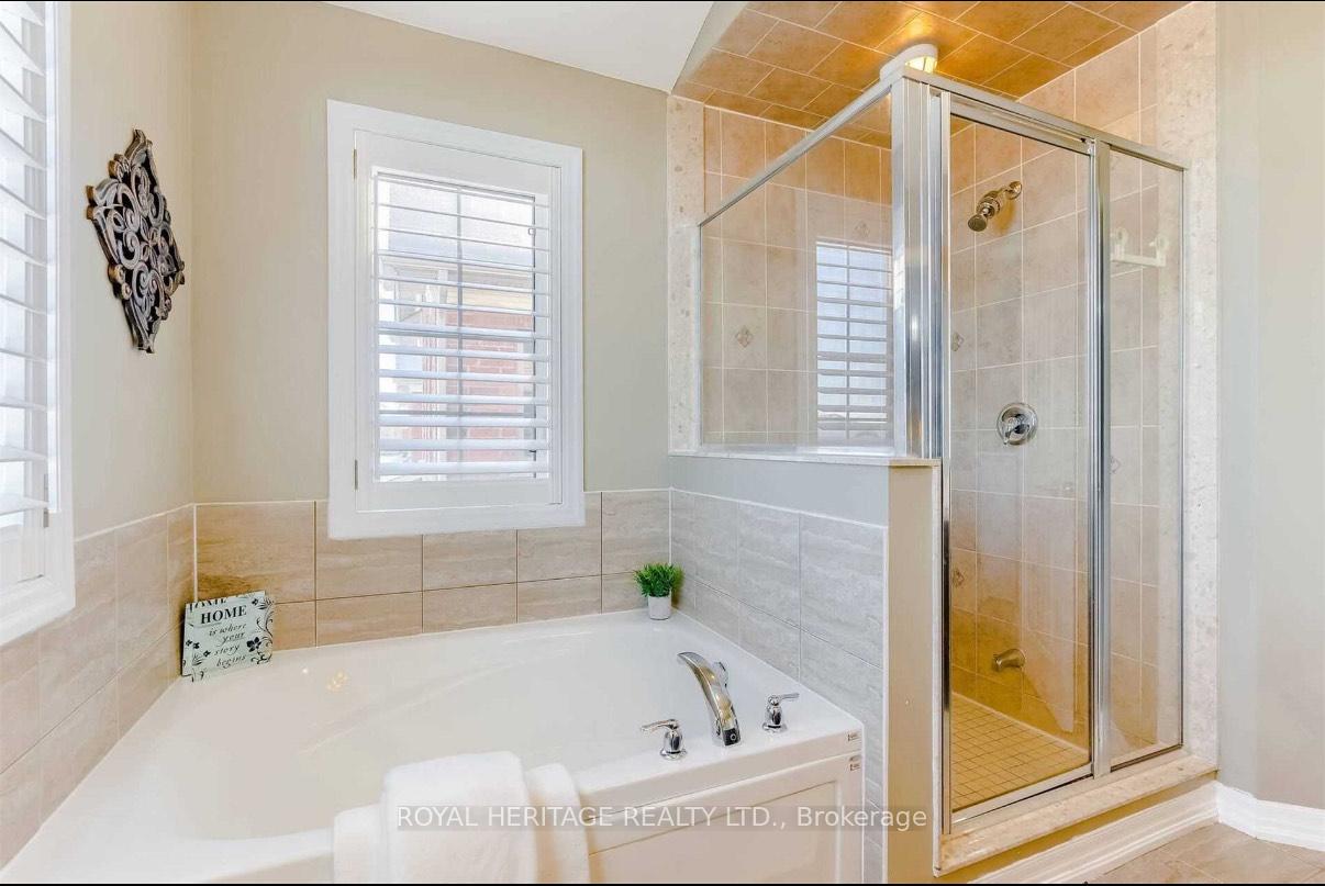 Photo 5 of 114 Hanson Crescent, Milton, Scott — HOMEH