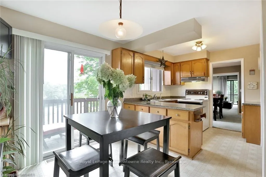 Photo 27 of 225/269 Campbell Avenue E, Milton, Campbellville — HOMEH