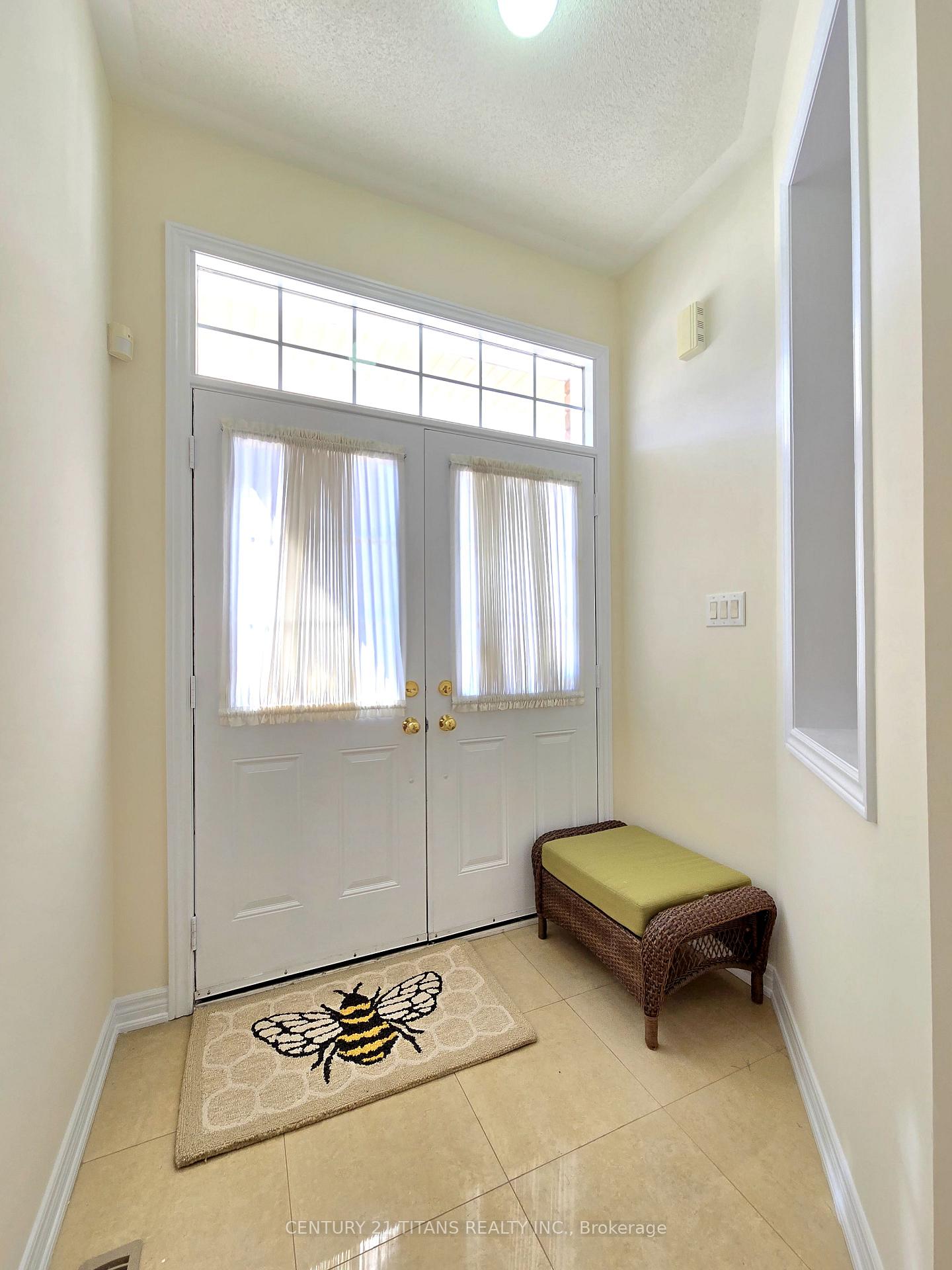 Photo 3 of 28 Hawkweed Manor, Markham, Box Grove — HOMEH