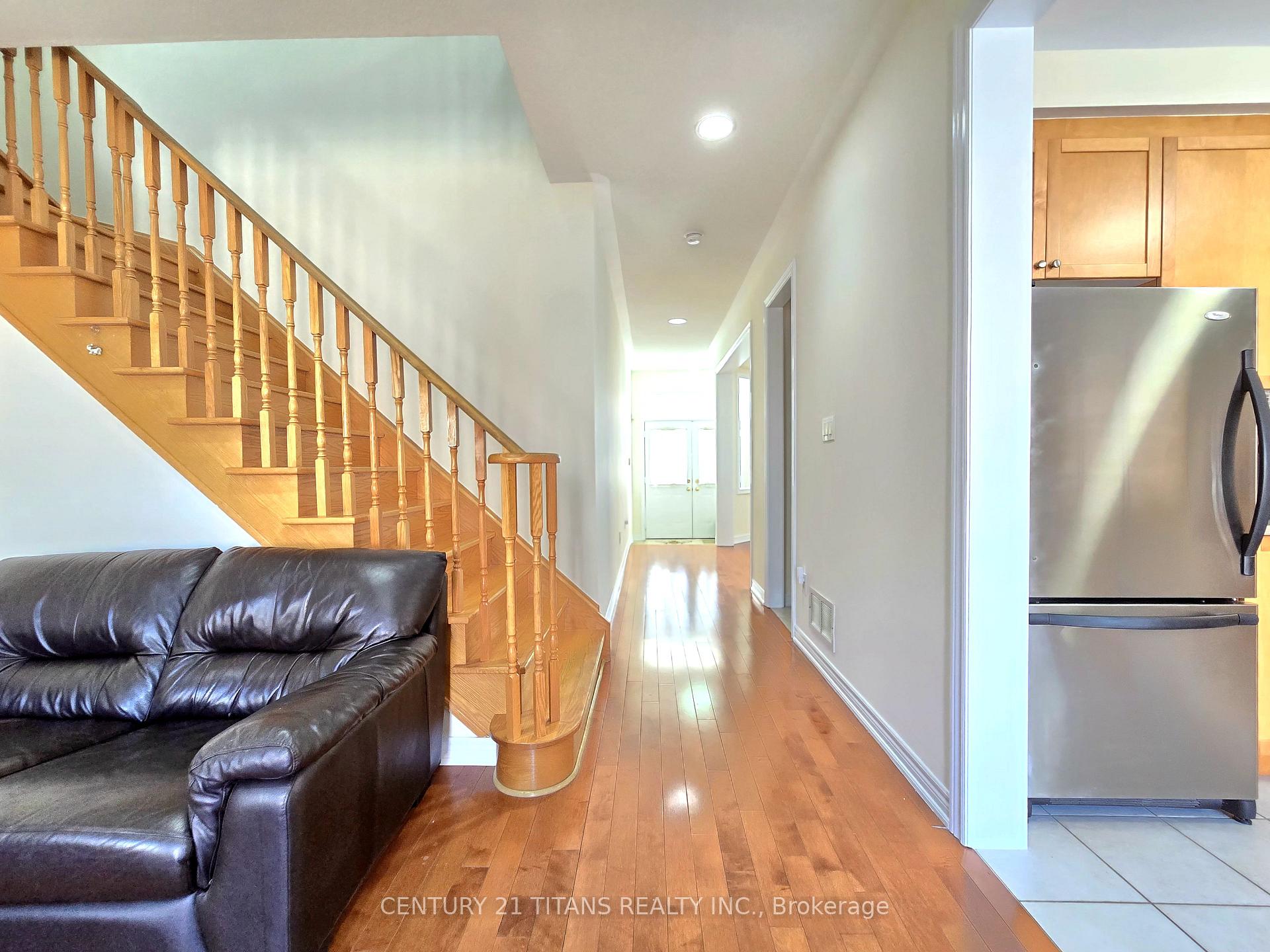 Photo 9 of 28 Hawkweed Manor, Markham, Box Grove — HOMEH