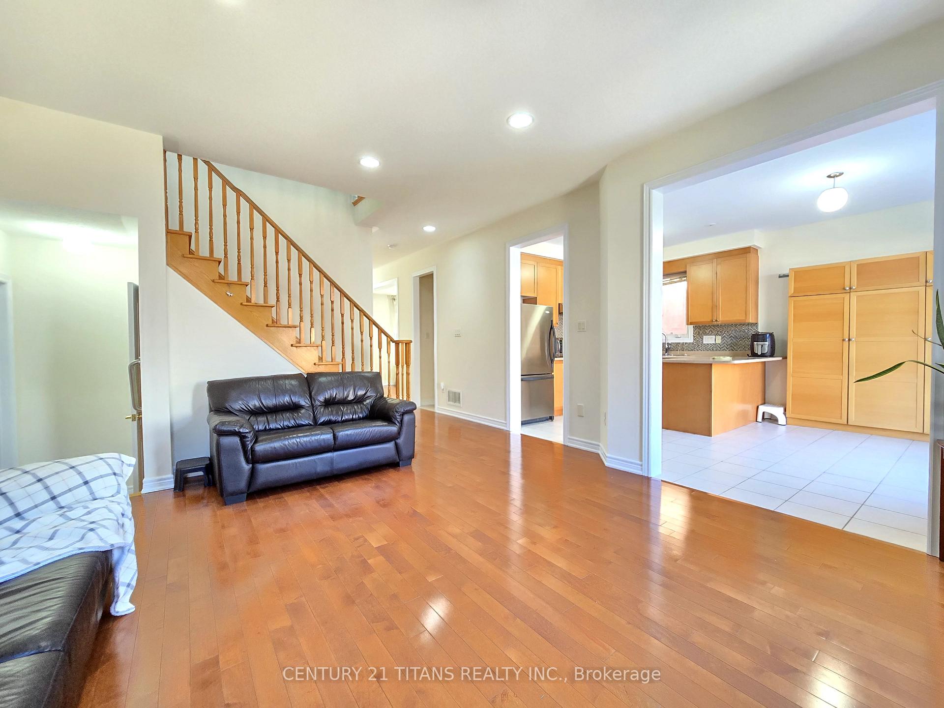 Photo 12 of 28 Hawkweed Manor, Markham, Box Grove — HOMEH