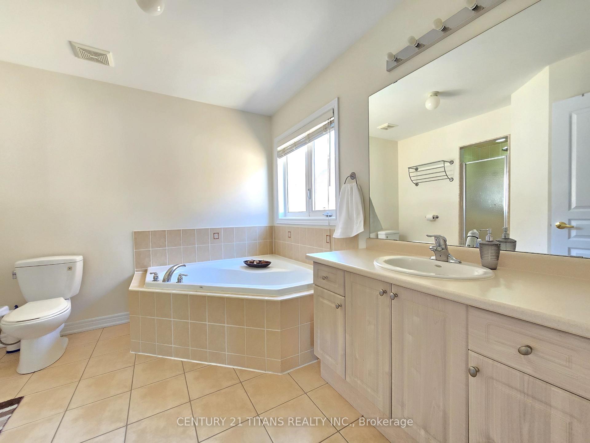 Photo 24 of 28 Hawkweed Manor, Markham, Box Grove — HOMEH