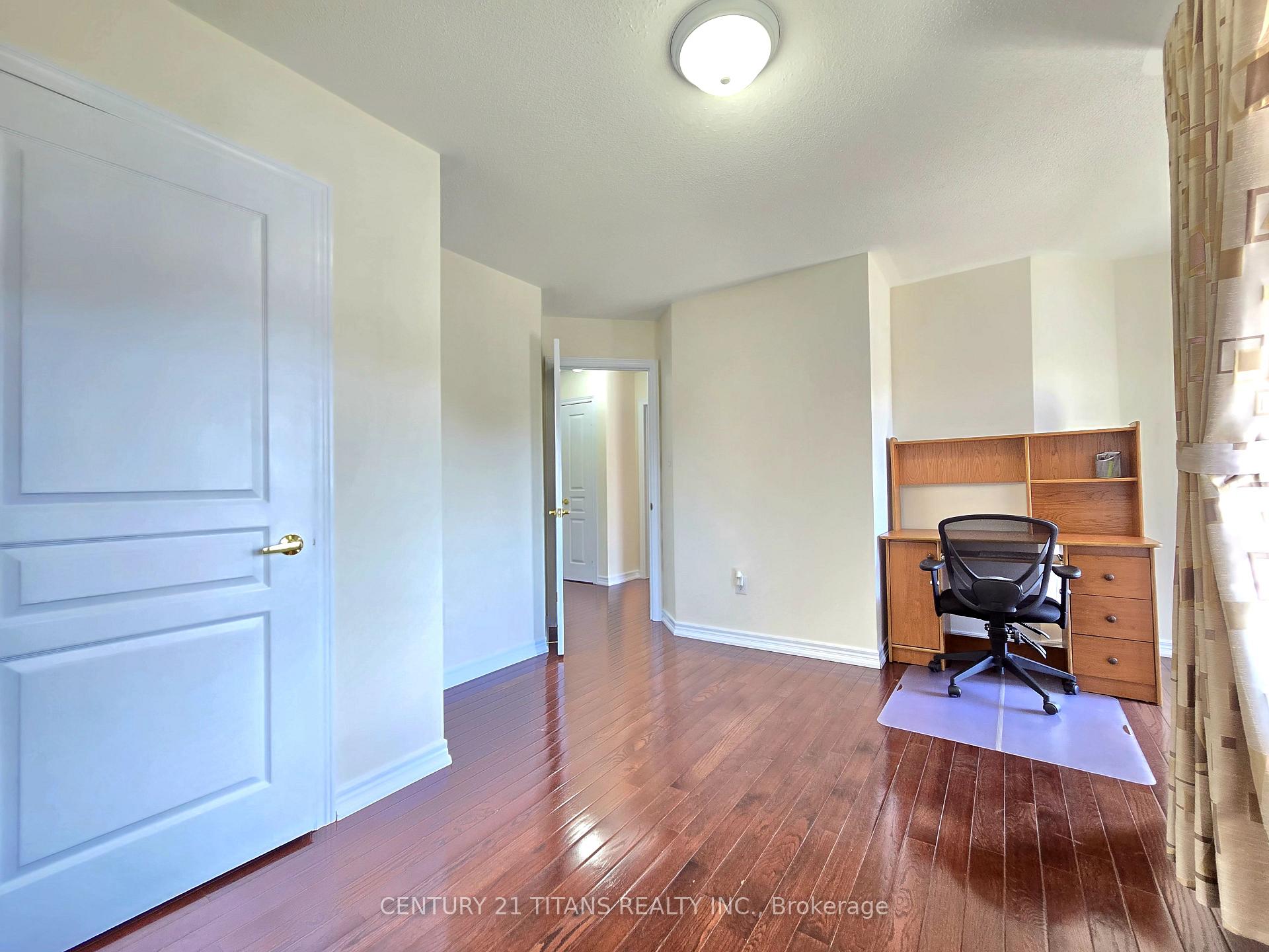 Photo 29 of 28 Hawkweed Manor, Markham, Box Grove — HOMEH