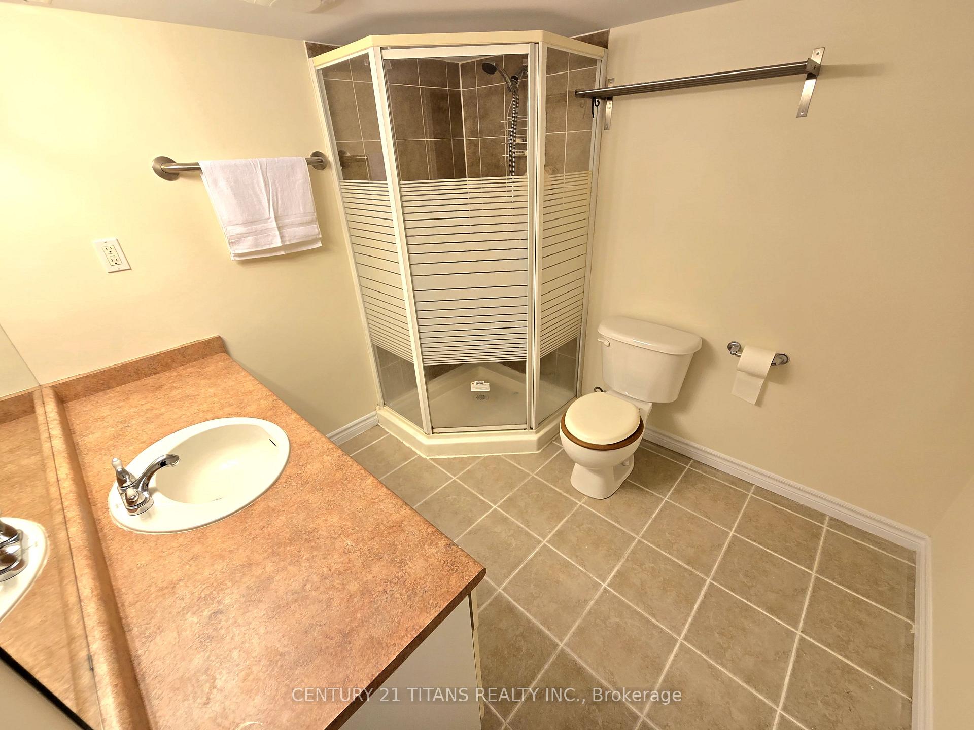 Photo 41 of 28 Hawkweed Manor, Markham, Box Grove — HOMEH