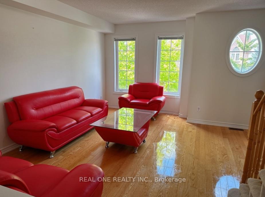 Photo 2 of Unit Upper, 343 Caboto Trail, Markham, Village Green-South Unionville — HOMEH