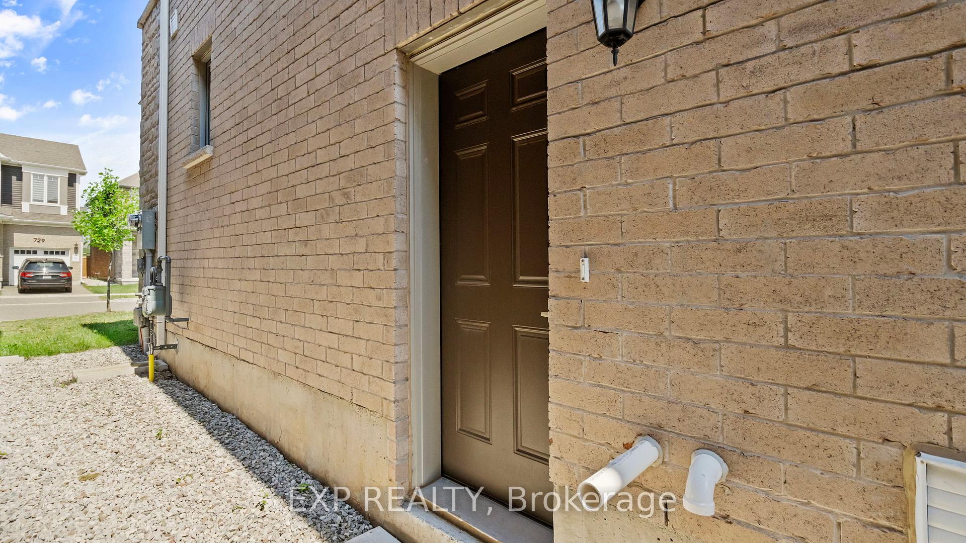 Photo 25 of 732 Aspen Terrace, Milton, Cobban — HOMEH