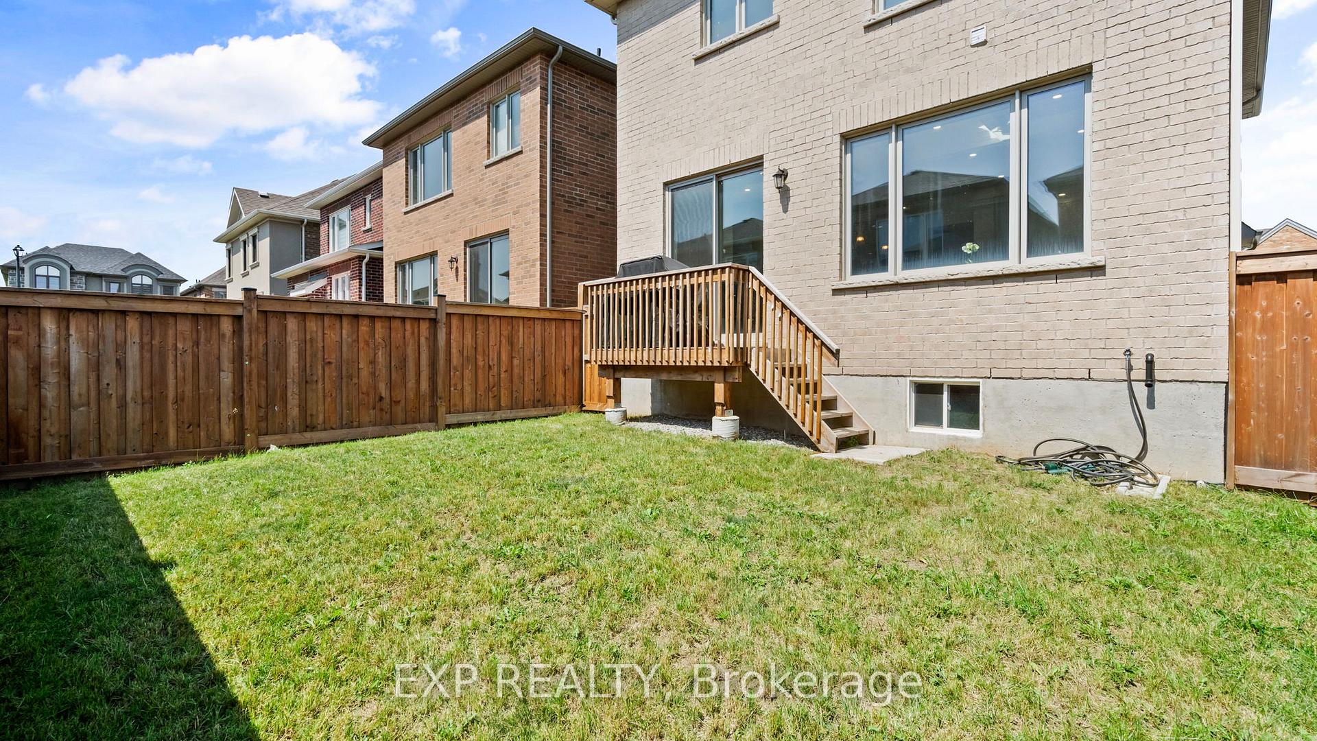 Photo 19 of 732 Aspen Terrace, Milton, Cobban — HOMEH