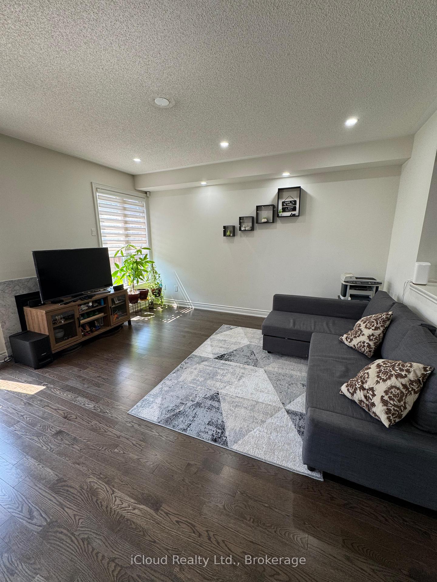 Photo 17 of 1316 Hamman Way, Milton, Ford — HOMEH