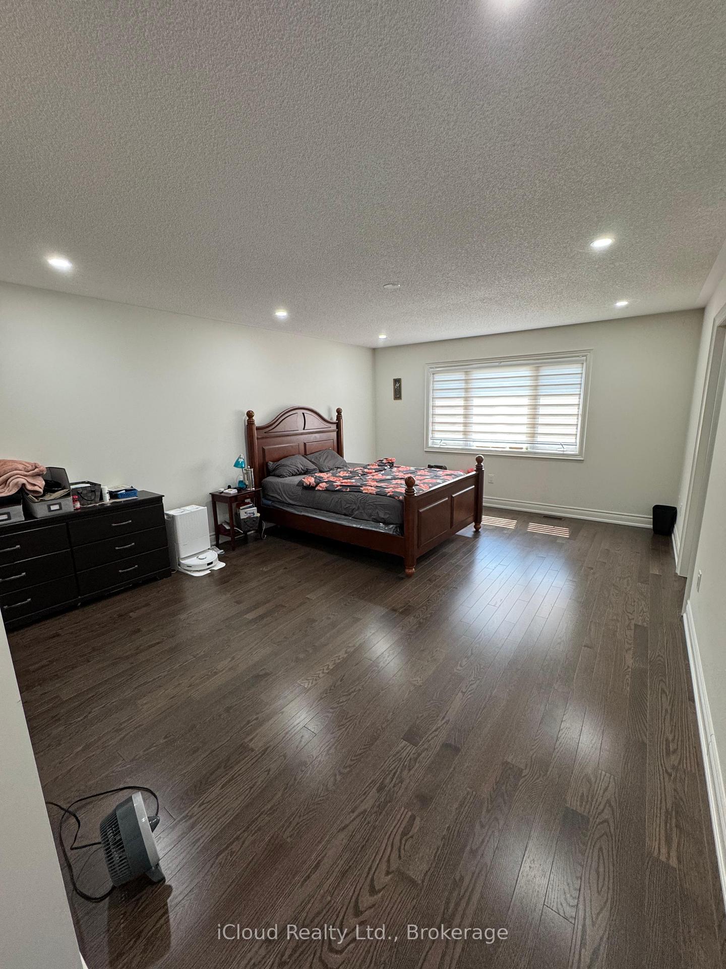 Photo 8 of 1316 Hamman Way, Milton, Ford — HOMEH