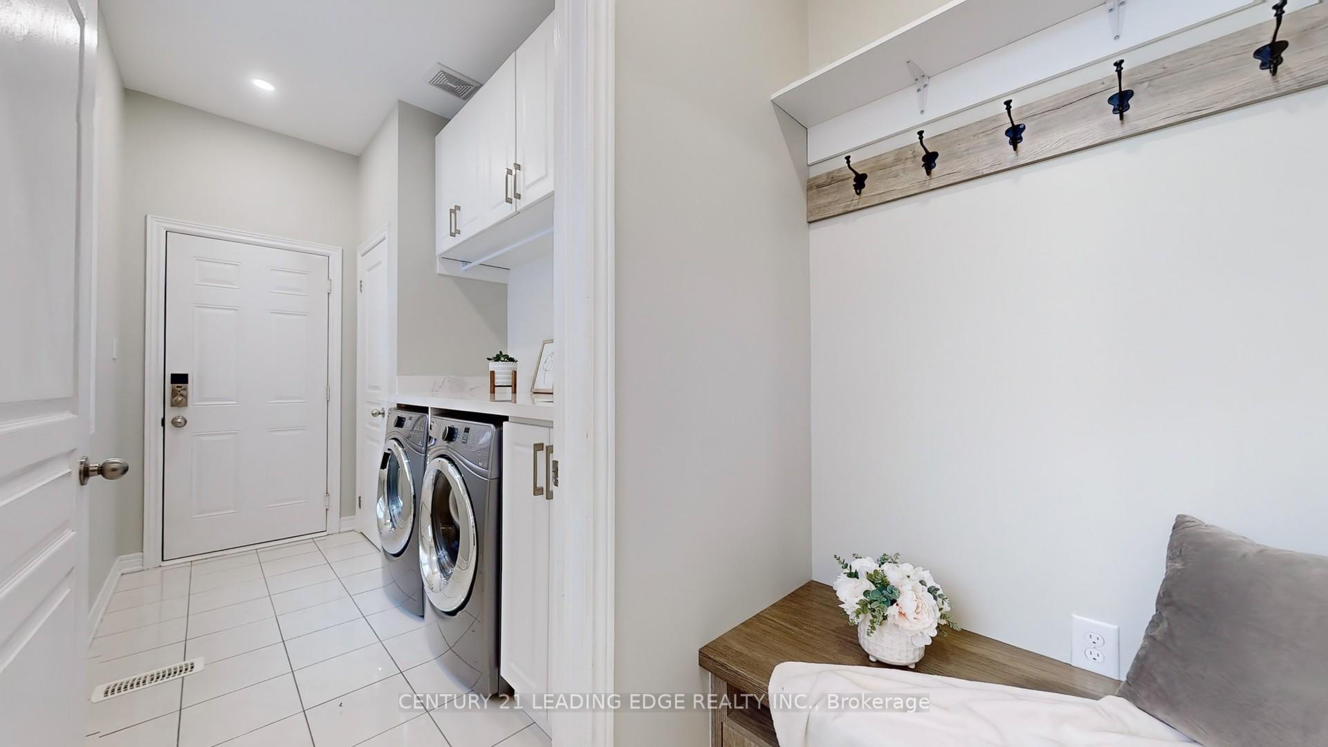 Photo 9 of 154 Harbord Street, Markham, Berczy — HOMEH
