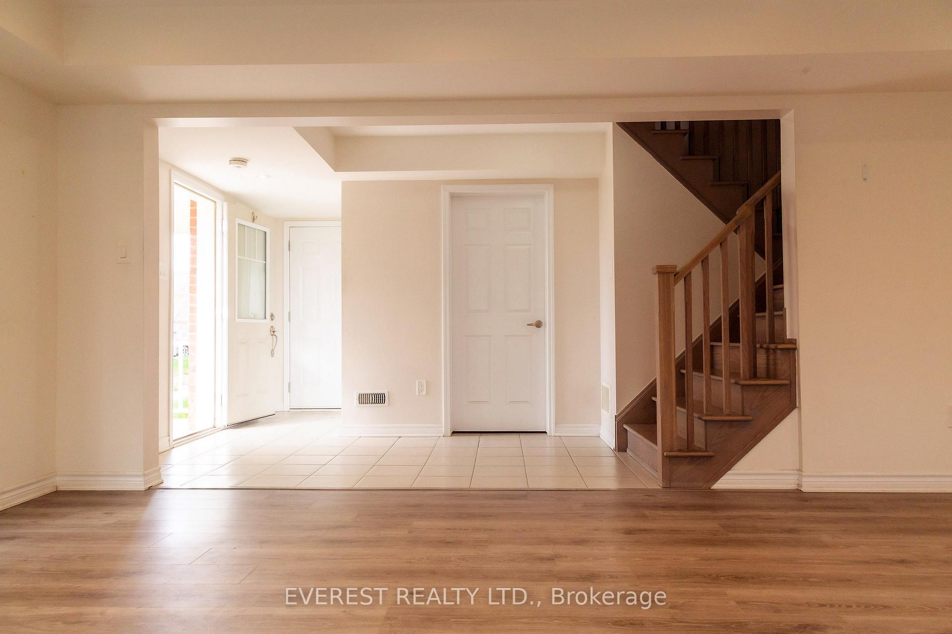 Photo 14 of Unit 70, 22 Spring Creek Drive E, Hamilton, Waterdown — HOMEH