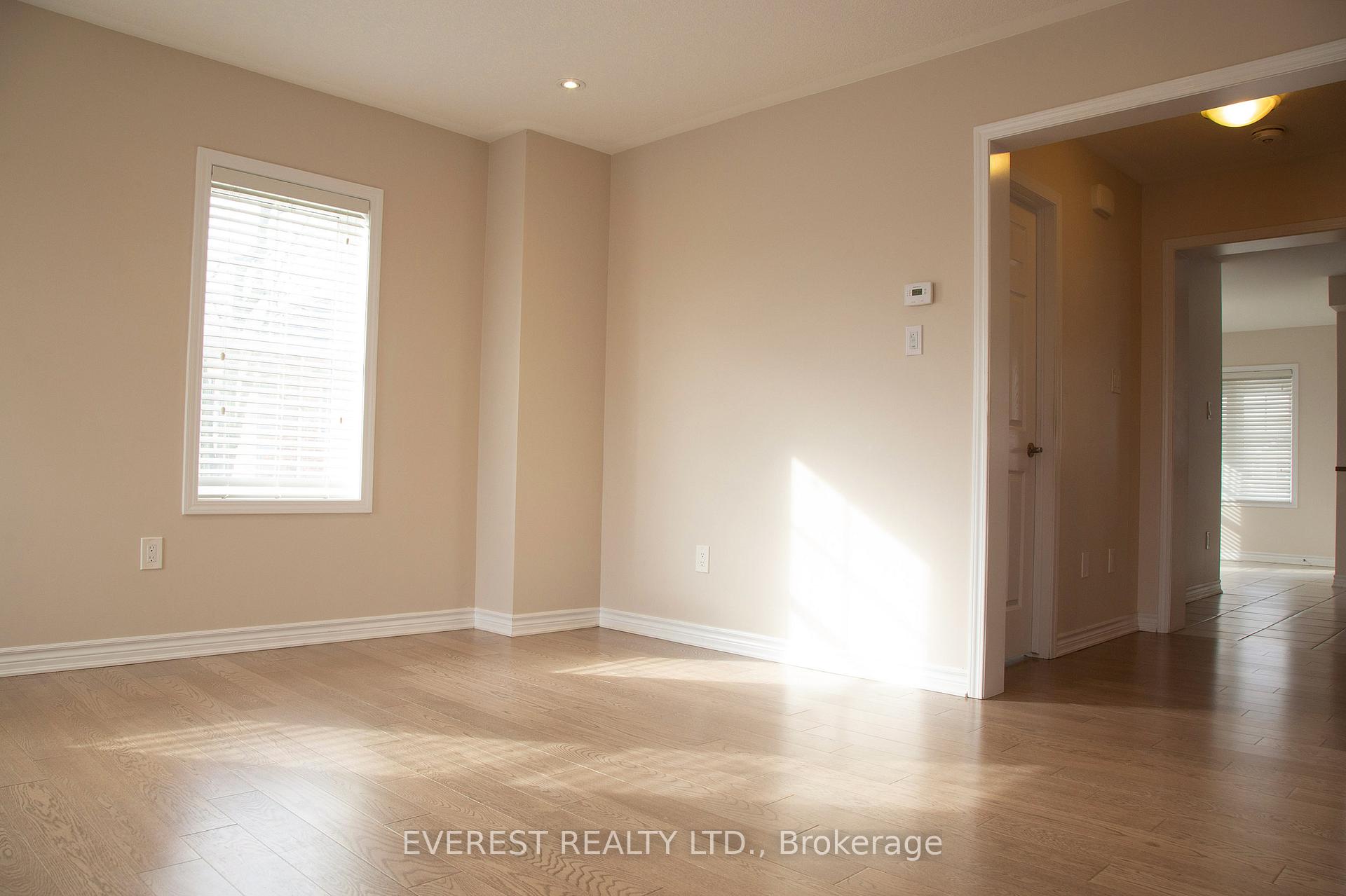 Photo 19 of Unit 70, 22 Spring Creek Drive E, Hamilton, Waterdown — HOMEH