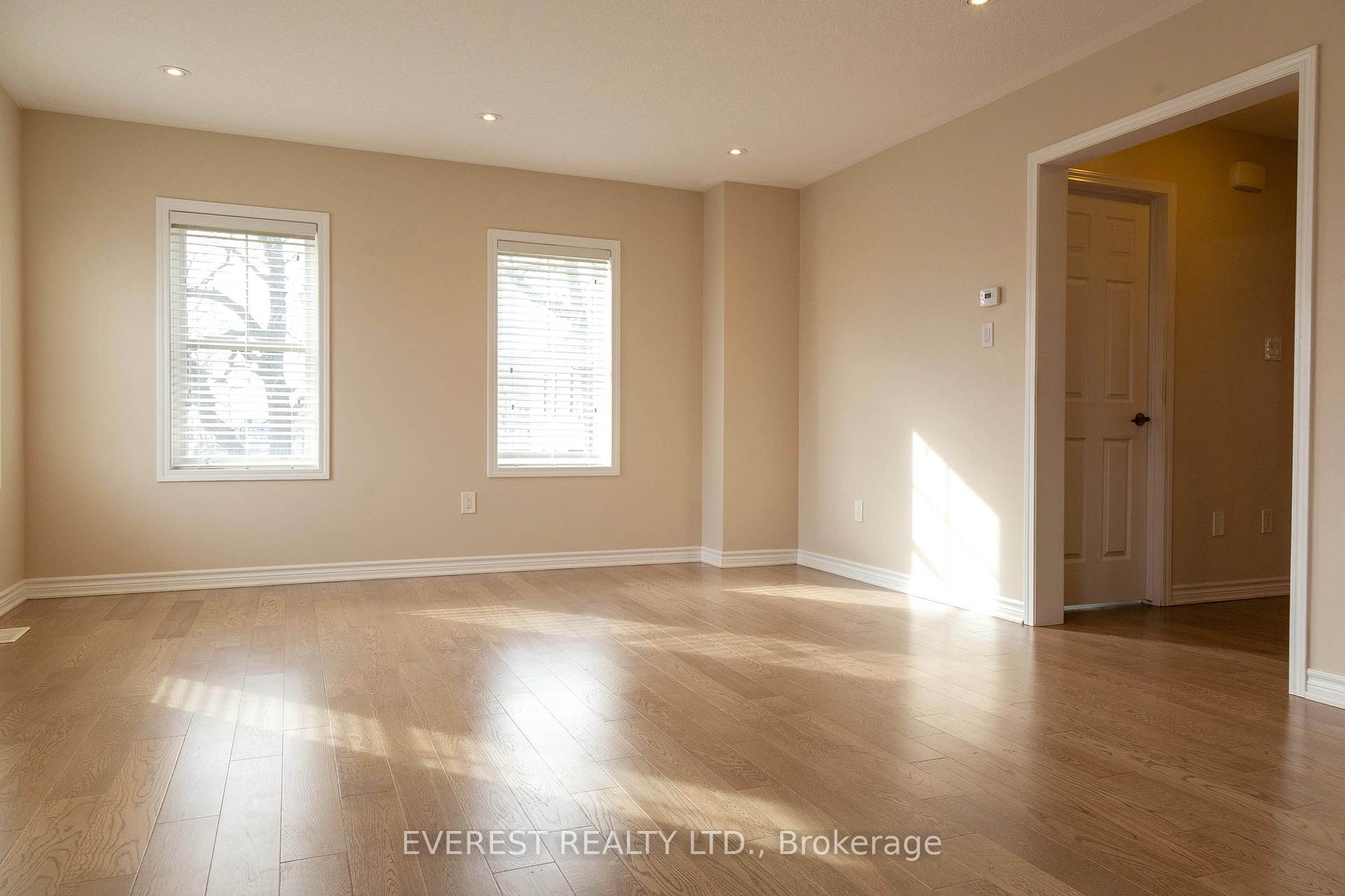 Photo 20 of Unit 70, 22 Spring Creek Drive E, Hamilton, Waterdown — HOMEH