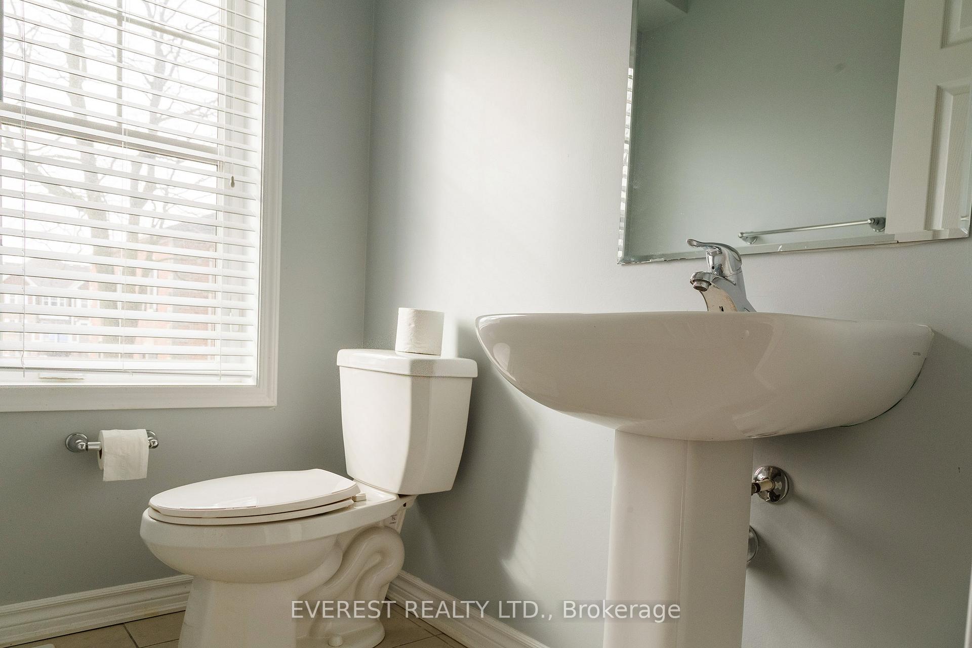 Photo 28 of Unit 70, 22 Spring Creek Drive E, Hamilton, Waterdown — HOMEH