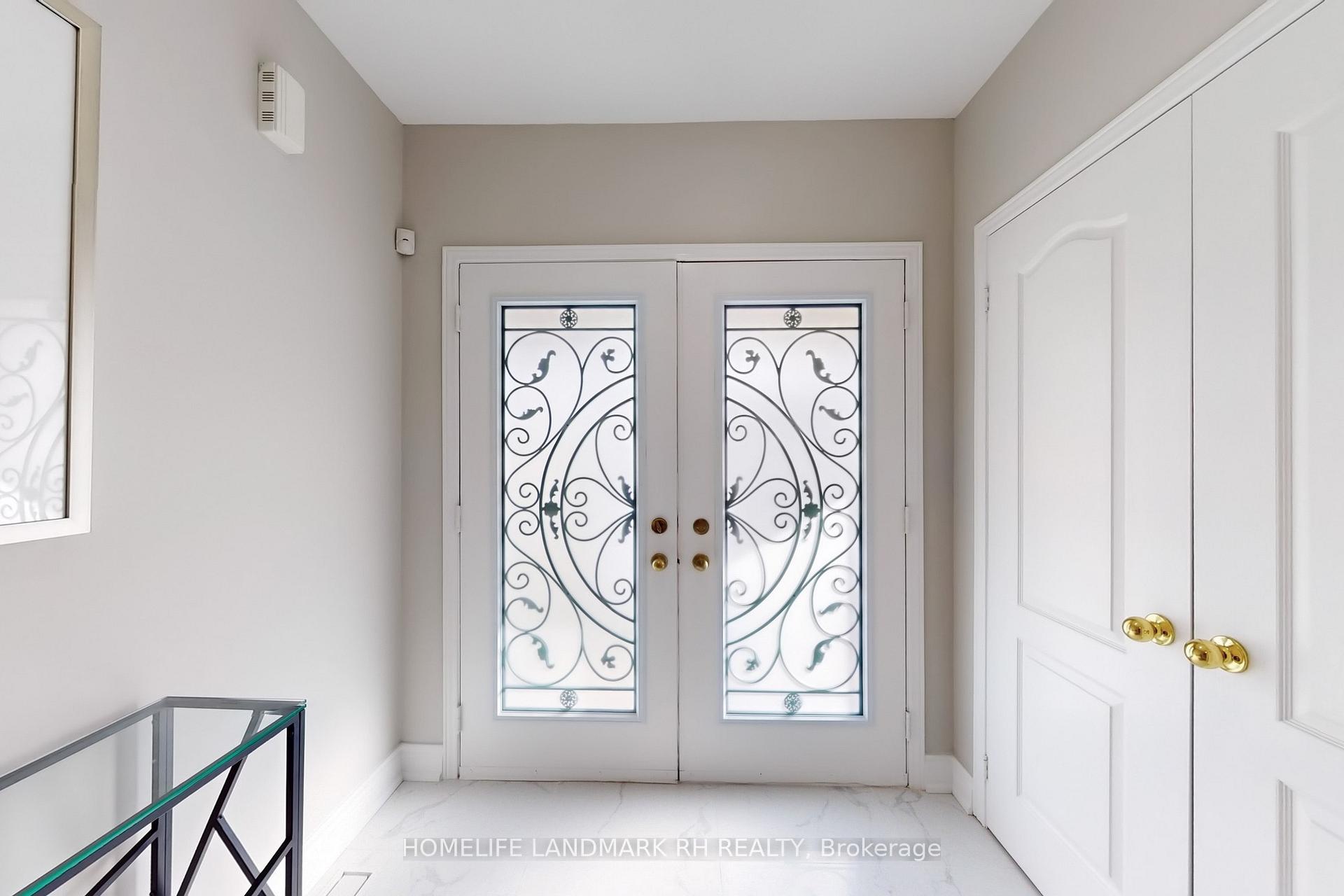 Photo 3 of 48 Rembrandt Drive, Markham, Village Green-South Unionville — HOMEH