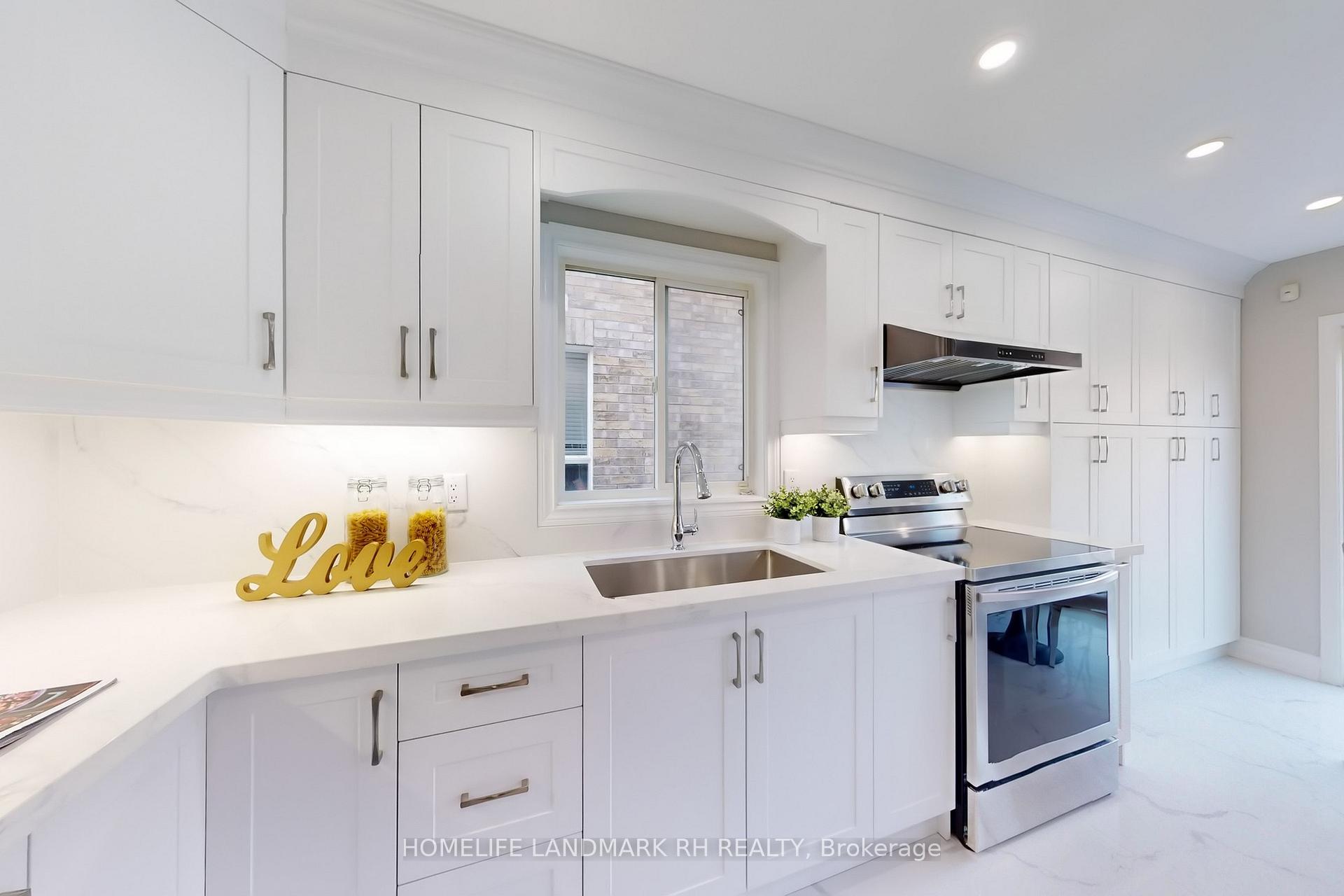 Photo 14 of 48 Rembrandt Drive, Markham, Village Green-South Unionville — HOMEH