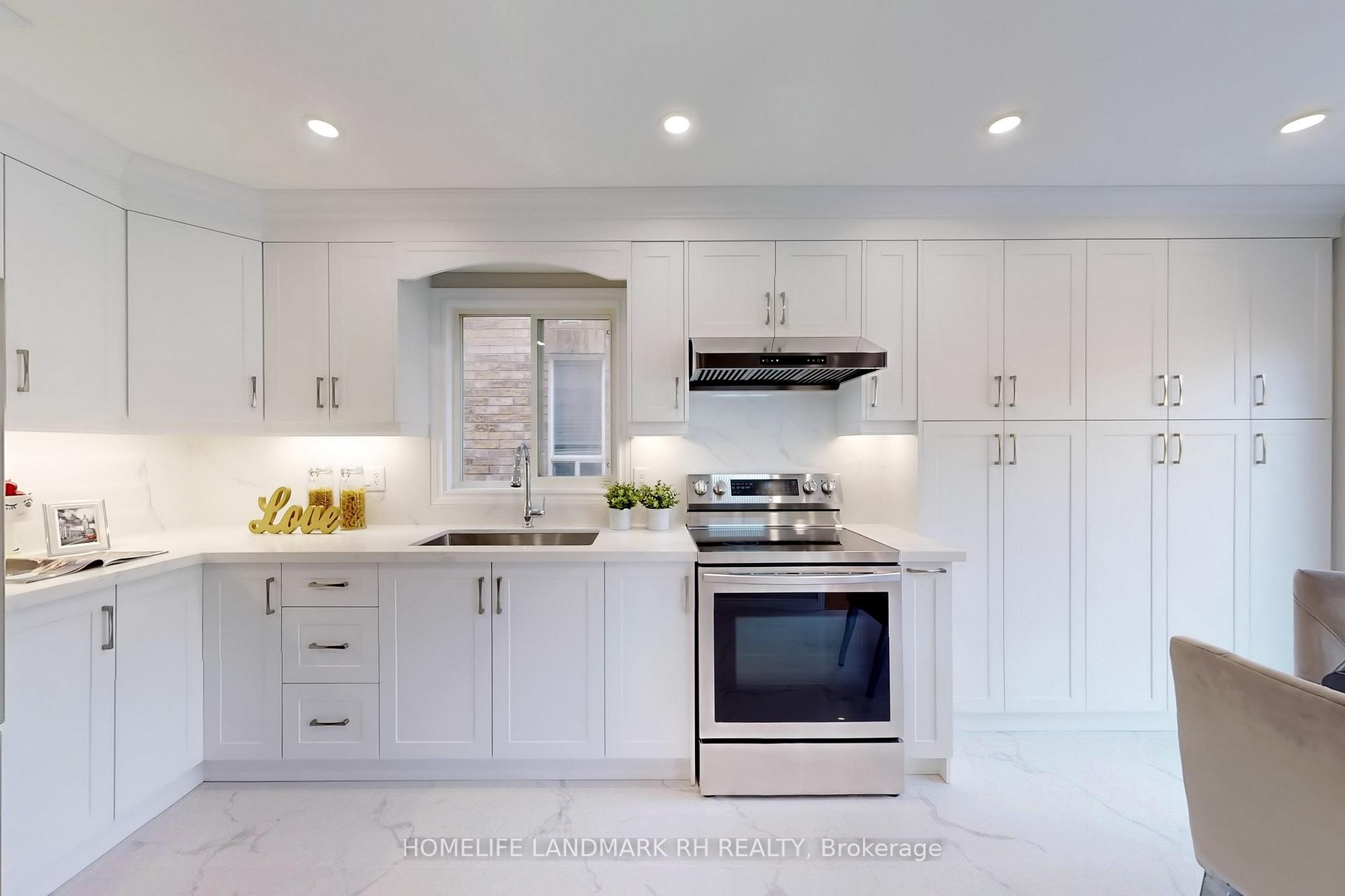 Photo 17 of 48 Rembrandt Drive, Markham, Village Green-South Unionville — HOMEH