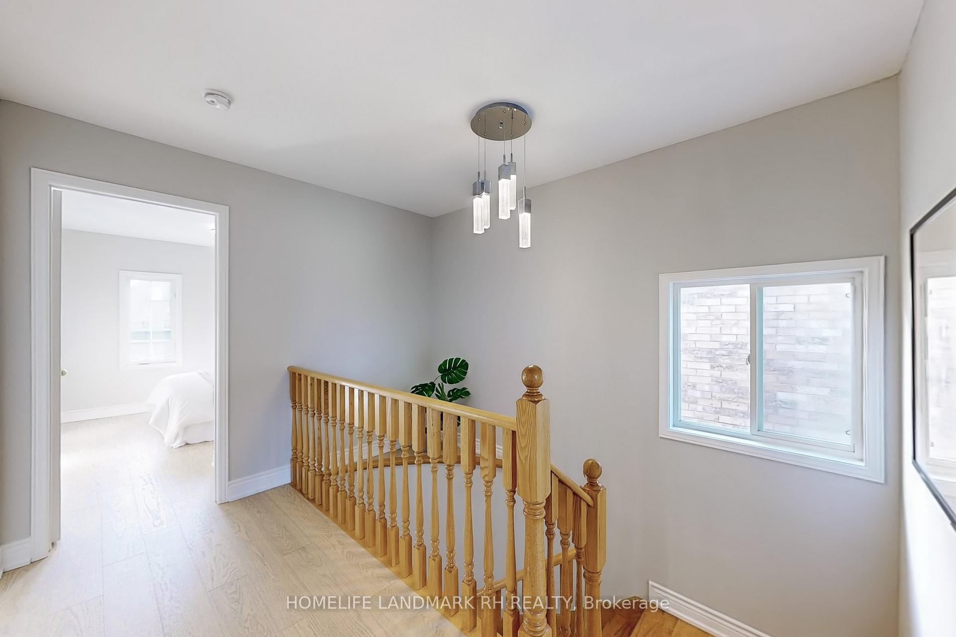 Photo 22 of 48 Rembrandt Drive, Markham, Village Green-South Unionville — HOMEH