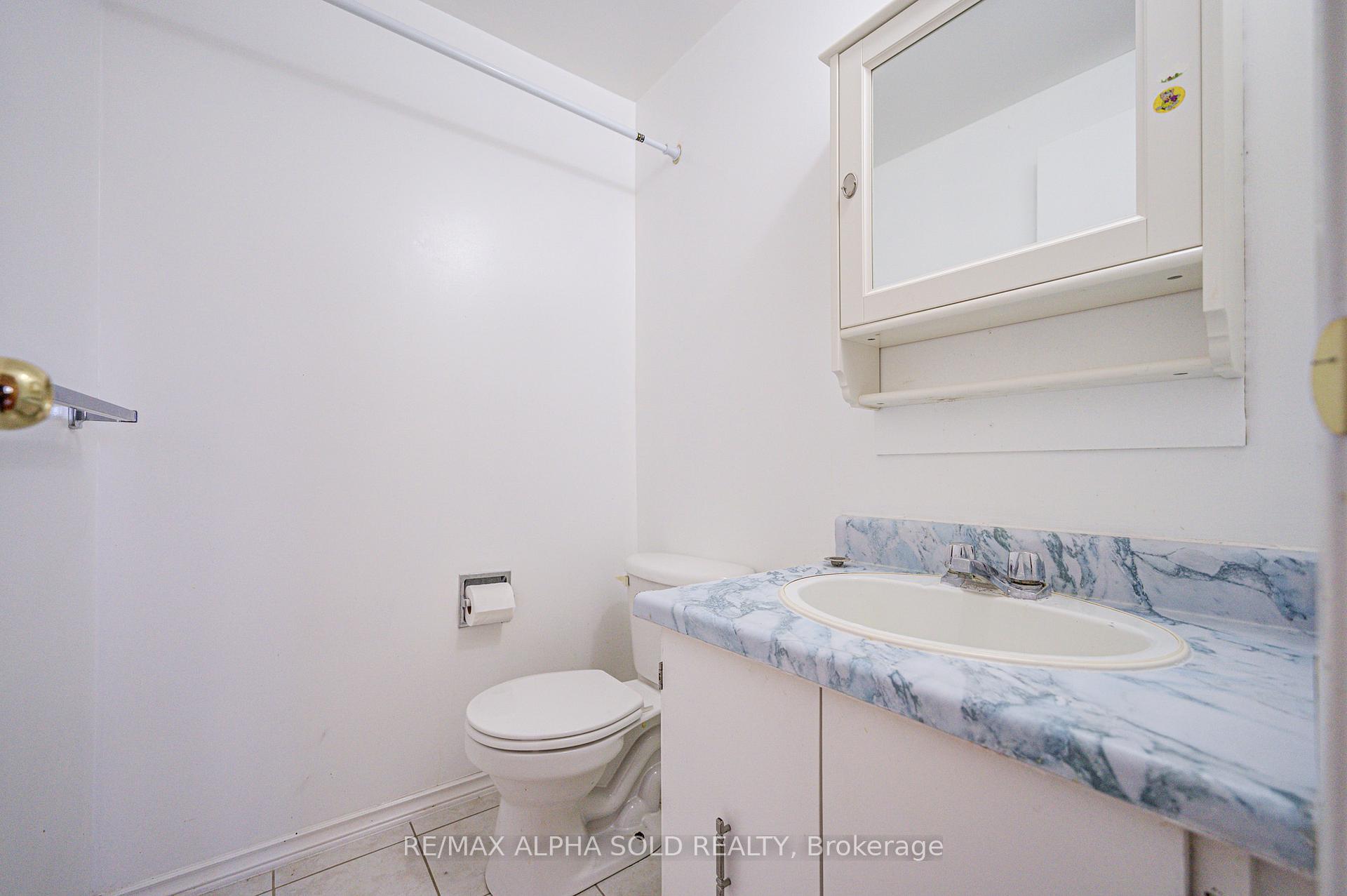 Photo 28 of 51 Debden Road, Markham, Milliken Mills East — HOMEH