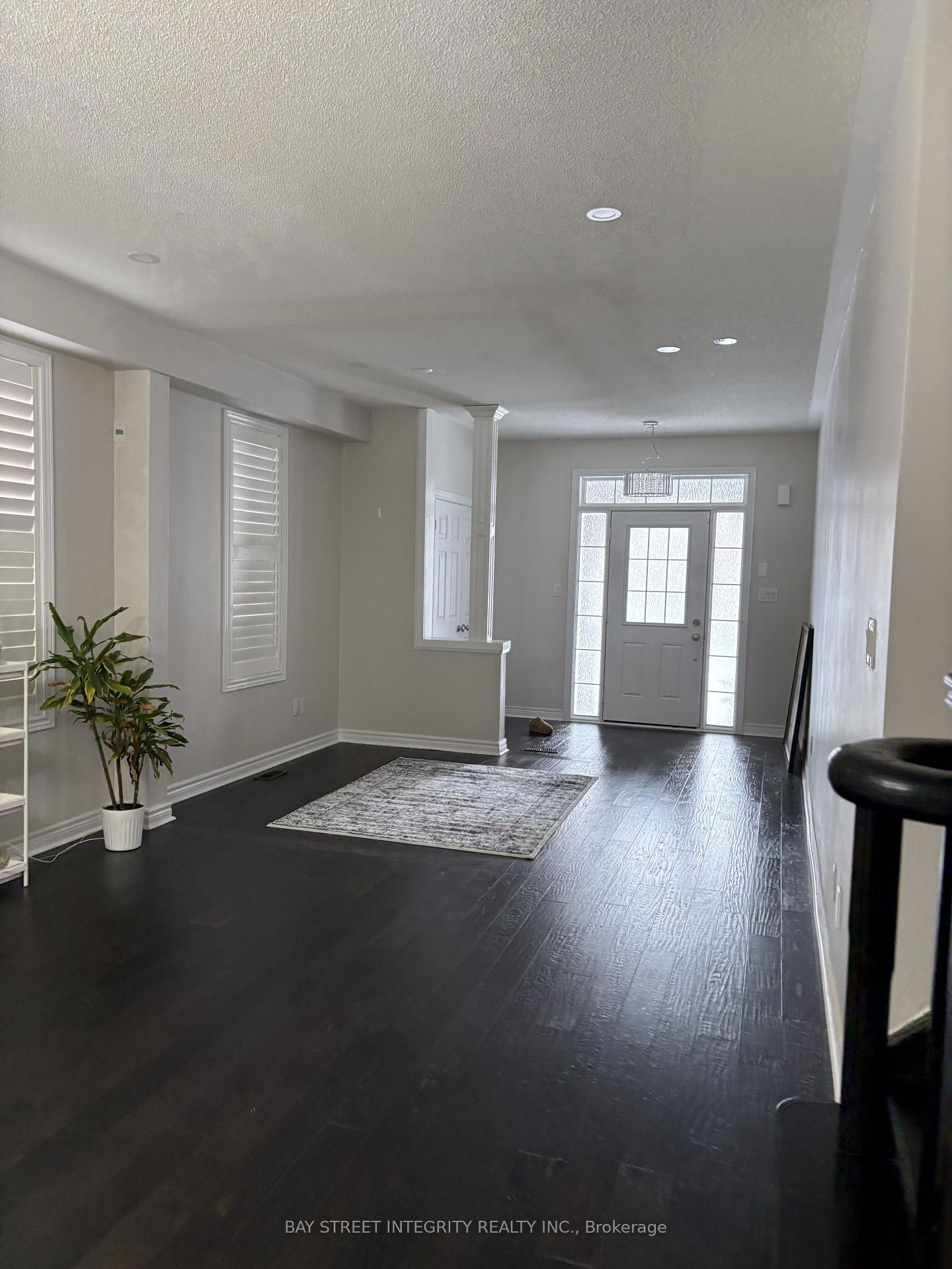 Photo 6 of Unit 2nd Brm, 12 Corduroy Road, Markham, Victoria Manor-Jennings Gate — HOMEH
