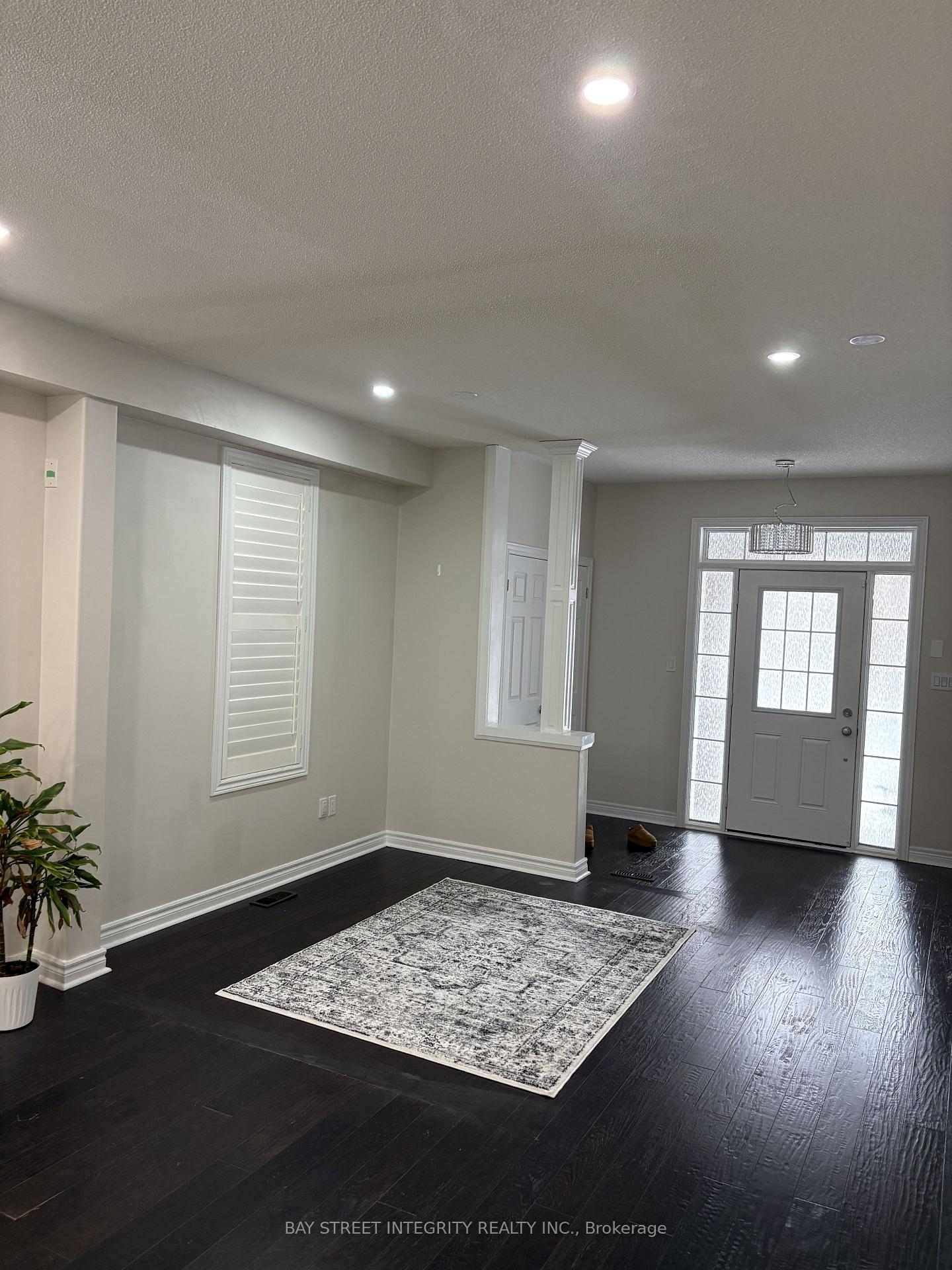 Photo 10 of Unit 2nd Brm, 12 Corduroy Road, Markham, Victoria Manor-Jennings Gate — HOMEH