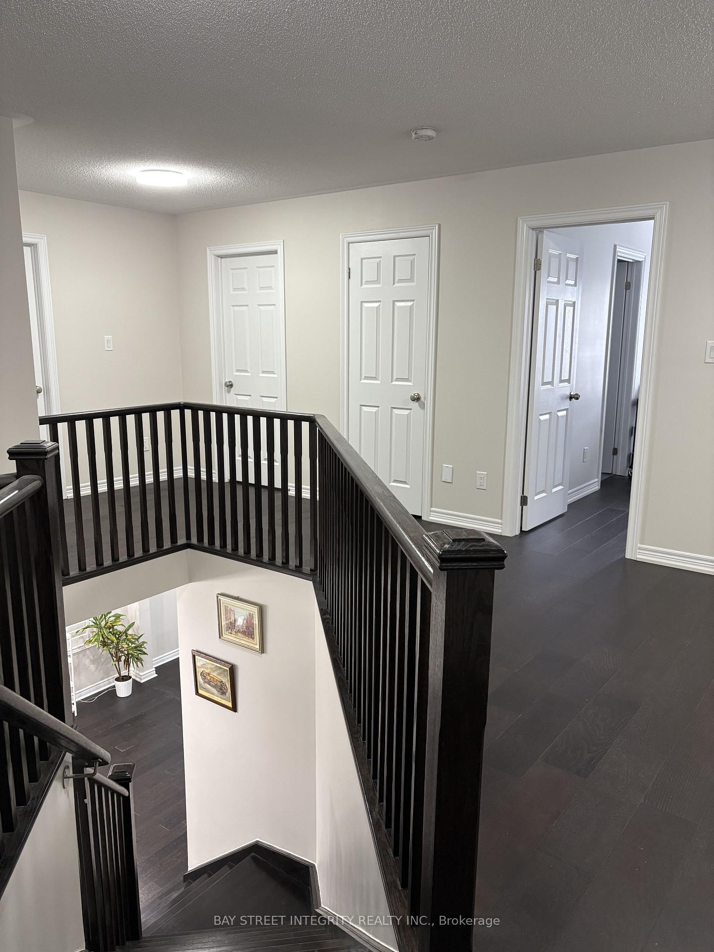 Photo 11 of Unit 2nd Brm, 12 Corduroy Road, Markham, Victoria Manor-Jennings Gate — HOMEH