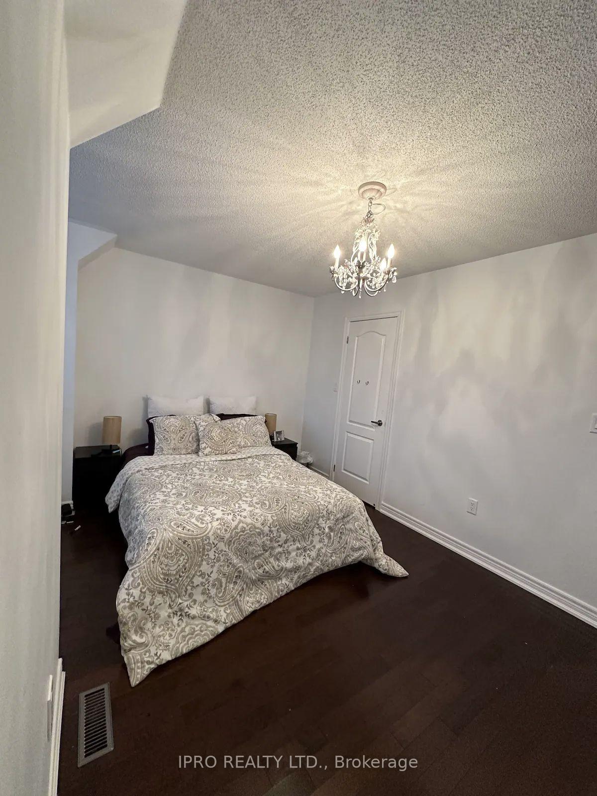 Photo 8 of 141 Halifax Street, Hamilton, Winona Park — HOMEH