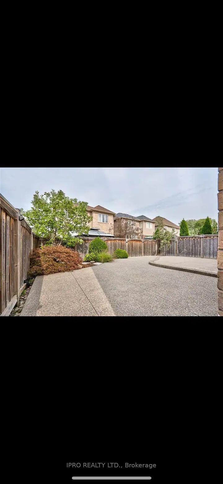 Photo 16 of 141 Halifax Street, Hamilton, Winona Park — HOMEH
