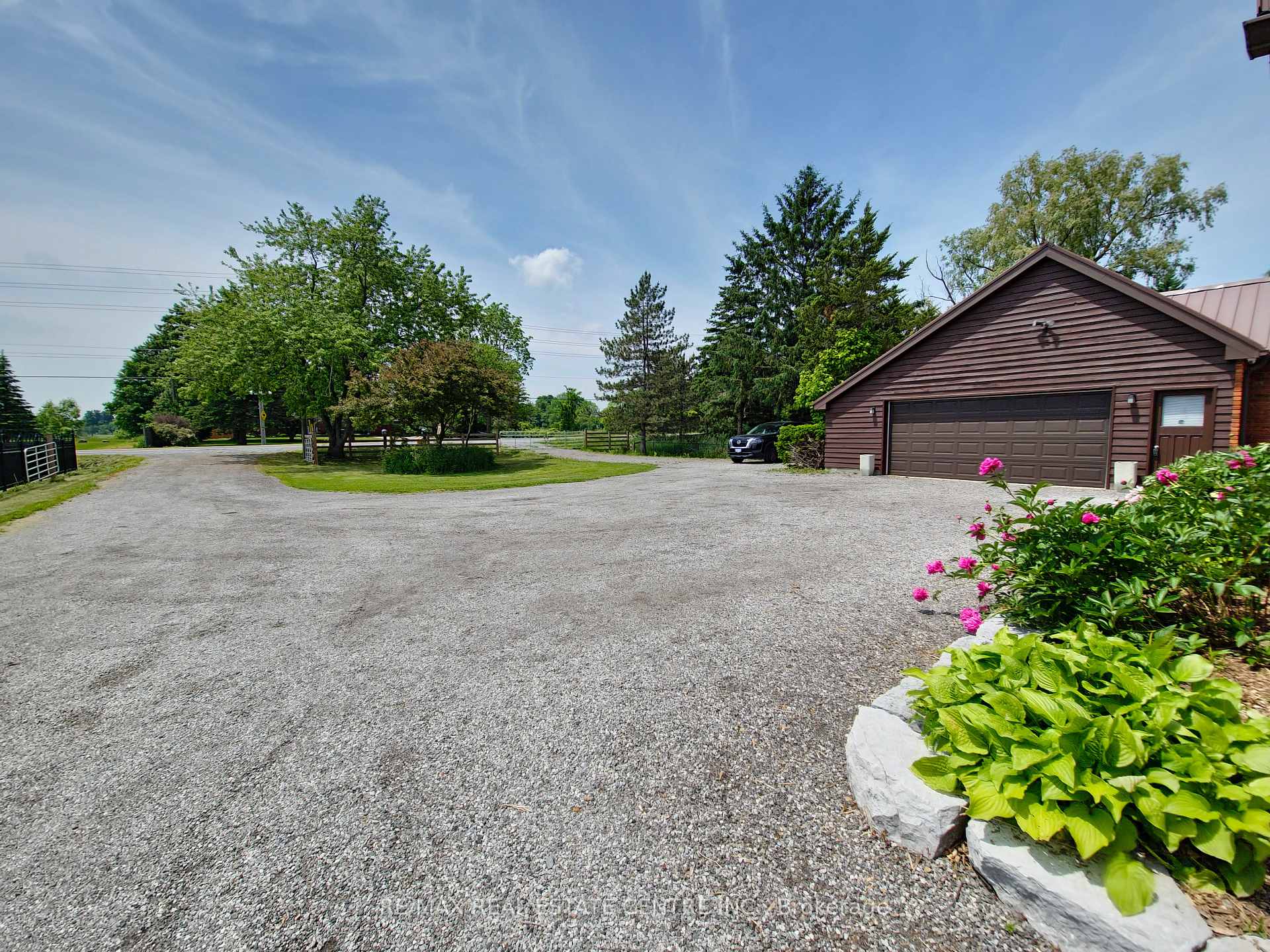 Photo 2 of 11719 Guelph Line, Milton, Rural Milton West — HOMEH
