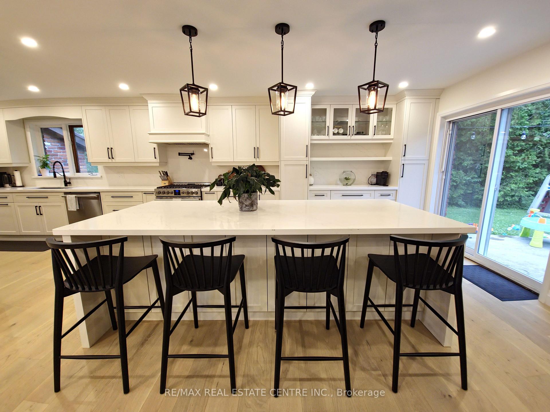 Photo 11 of 11719 Guelph Line, Milton, Rural Milton West — HOMEH