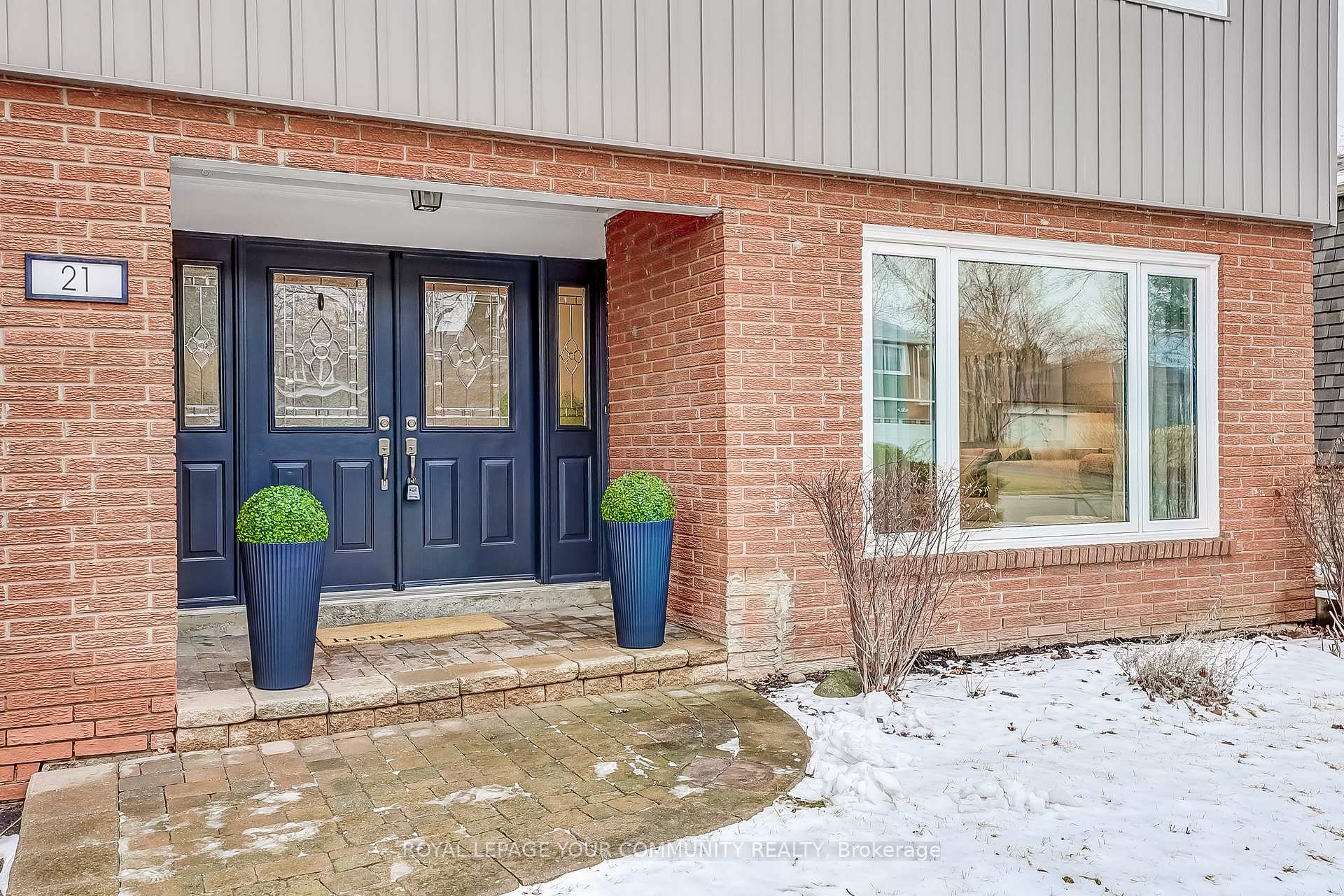 Photo 2 of 21 Oak Lea Circle, Markham, Markham Village — HOMEH