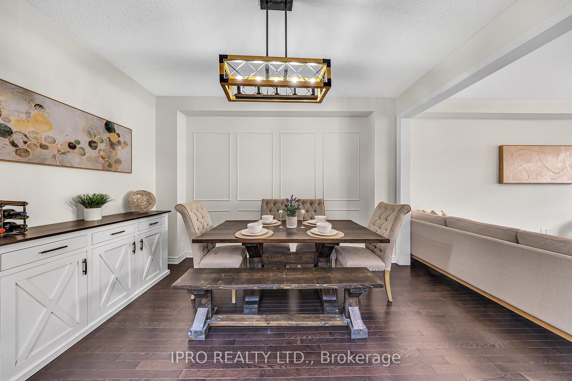 Photo 8 of 4 Titan Trail, Markham, Cedarwood — HOMEH