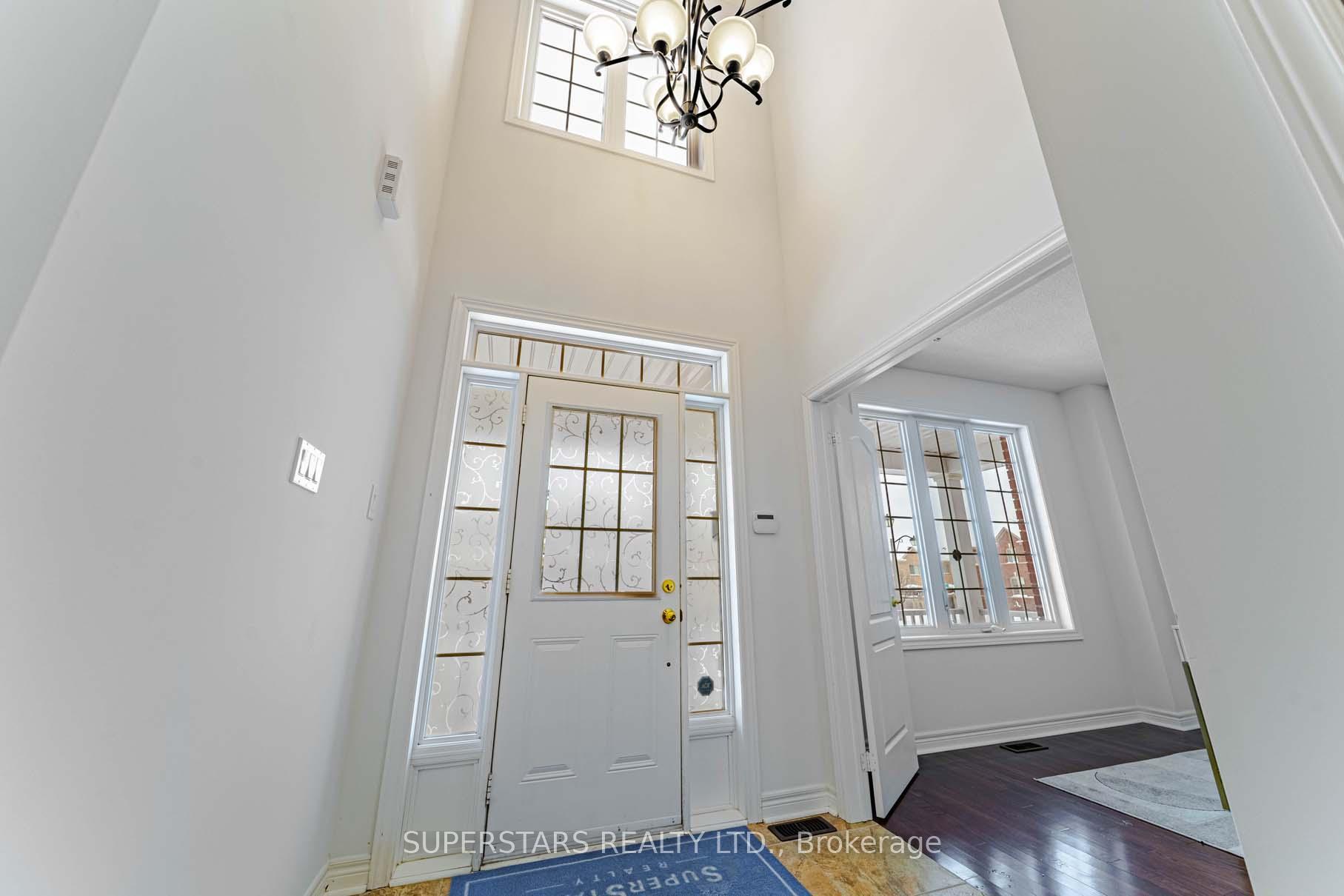 Photo 1 of 43 Stoney Creek Drive, Markham, Greensborough — HOMEH
