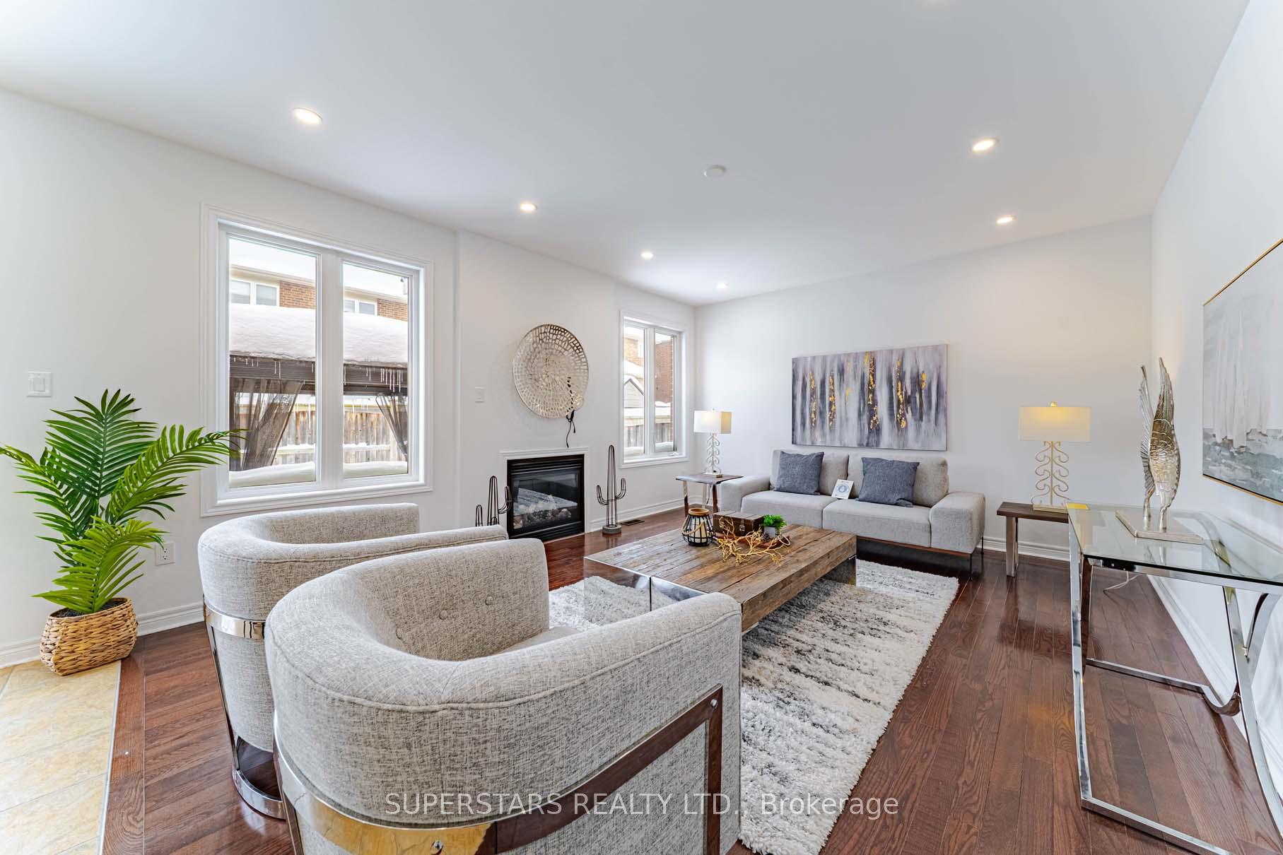 Photo 7 of 43 Stoney Creek Drive, Markham, Greensborough — HOMEH