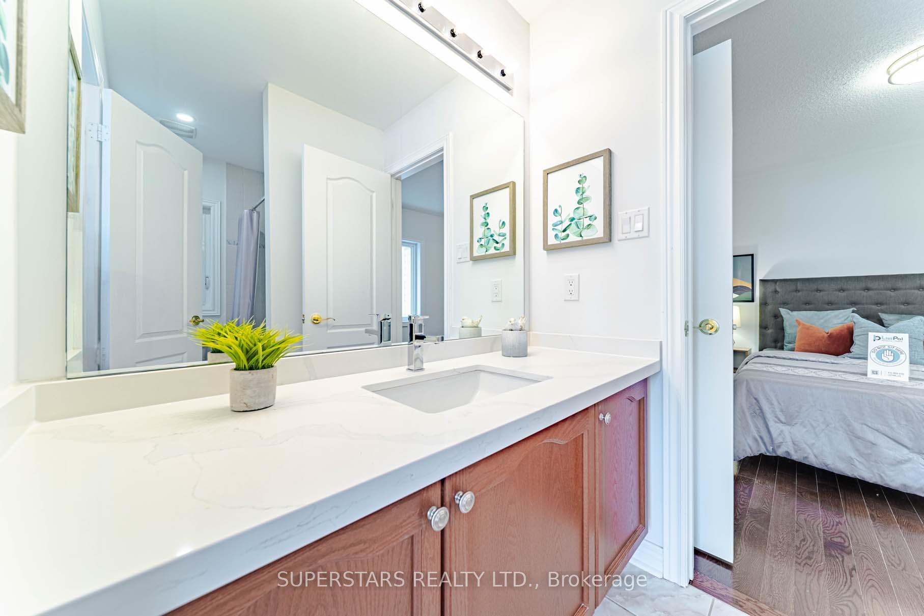 Photo 30 of 43 Stoney Creek Drive, Markham, Greensborough — HOMEH