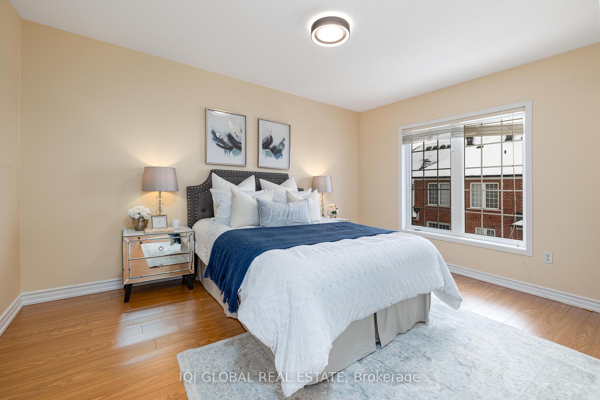 Photo 25 of 53 Thoroughbred Way, Markham, Berczy — HOMEH