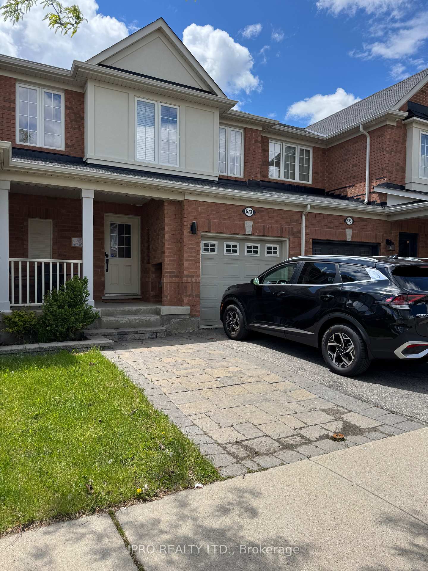 Front of 573 Cargill Path