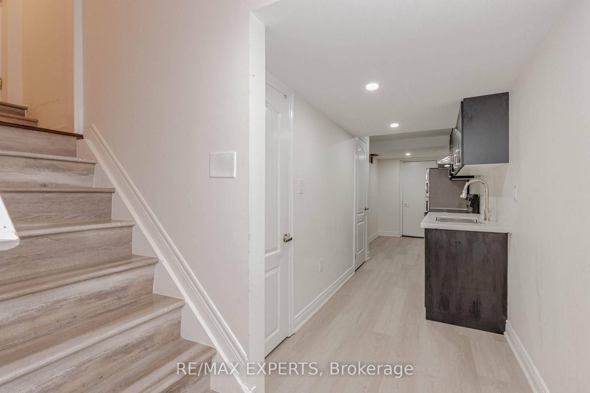 Photo 6 of Unit Bsmt, 587 Grant Way, Milton, Scott — HOMEH