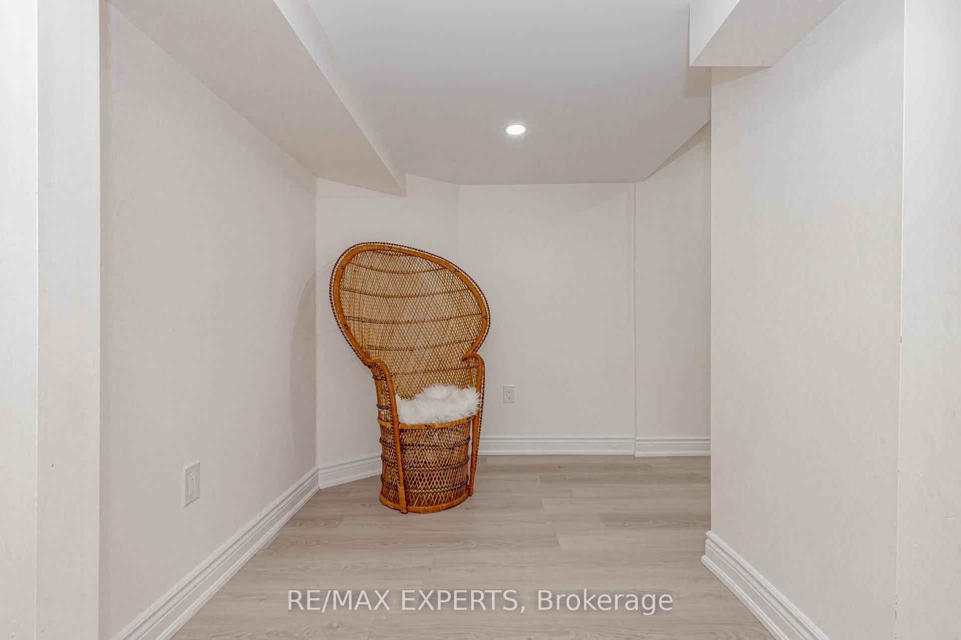 Photo 11 of Unit Bsmt, 587 Grant Way, Milton, Scott — HOMEH